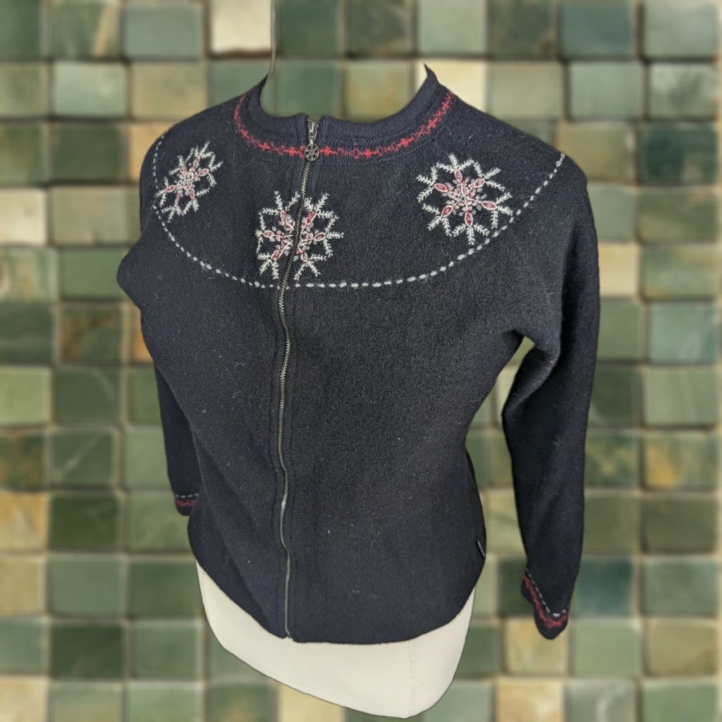 Vintage VINTAGE Woolrich Snowflake Cardigan Sweater Wool Full Zip Womens Large Black Size L / US 10 / IT 46 - 1 Thumbnail