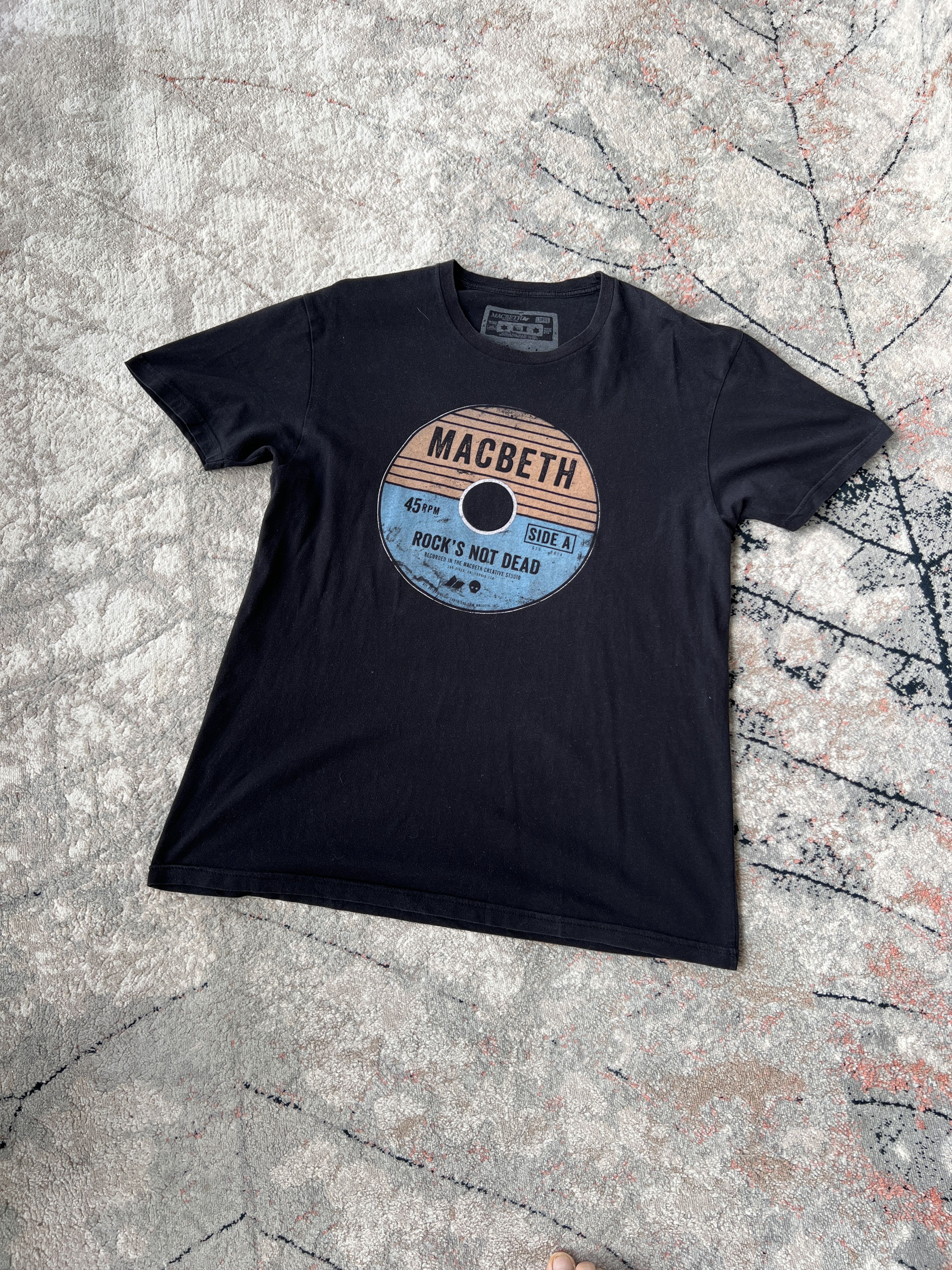 Macbeth Macbeth Rock's Not Dead Tee Size US L / EU 52-54 / 3 - 1 Thumbnail