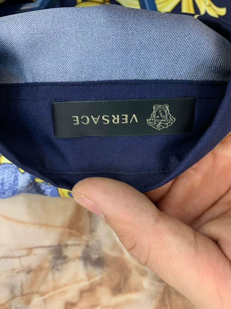 Versace Versace Mulberry silk shirt Size US XL / EU 56 / 4 - 8 Thumbnail