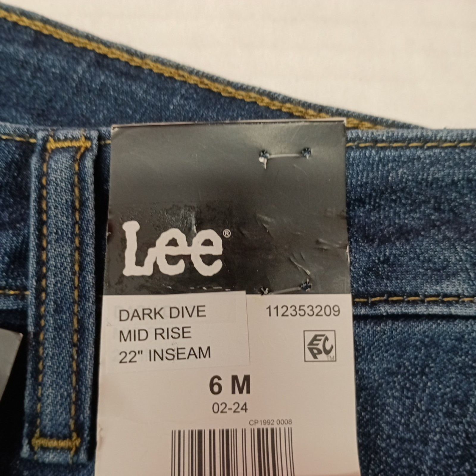 Lee Lee Mid-Rise Capri Jeans Women's Size 6 M Blue 22" Inseam Size 28" / US 6 / IT 42 - 3 Thumbnail
