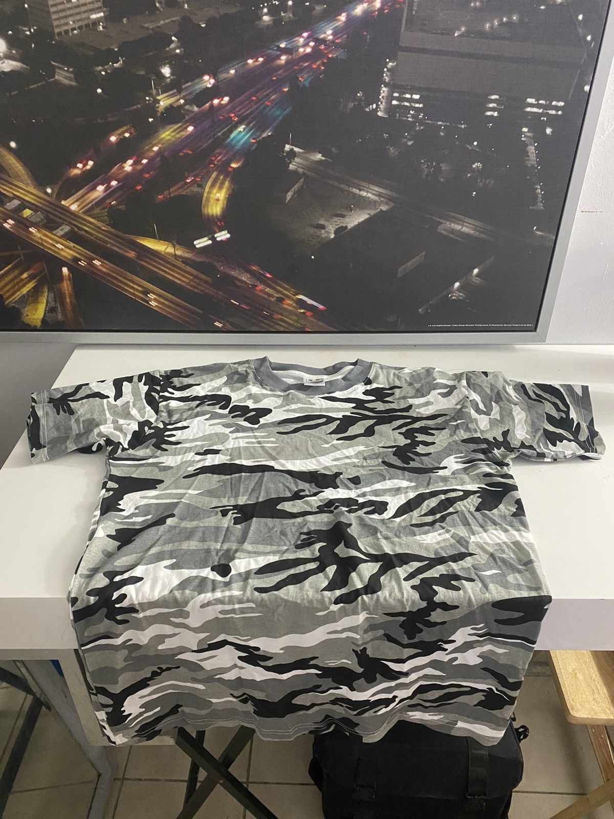 Other Grey Camo Tee Size US L / EU 52-54 / 3 - 1 Thumbnail