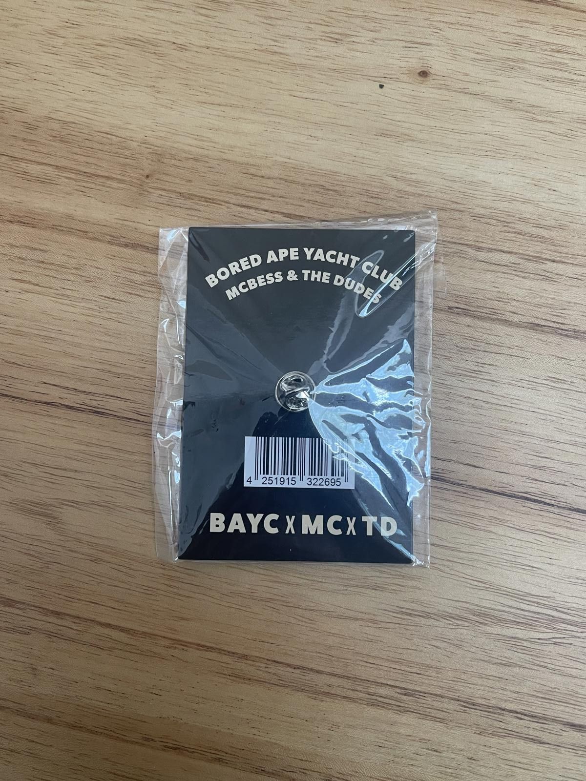 Designer Bored Ape Yacht Club Enamel Boat Pin - RARE Collectible OS Size ONE SIZE - 2 Thumbnail