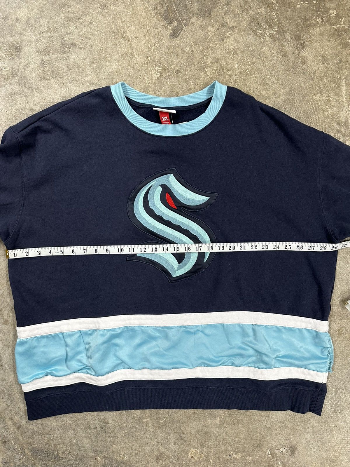 Mitchell & Ness Mitchell & Ness Seattle Kraken NHL Jersey Sweatshirt Size US XXL / EU 58 / 5 - 12 Thumbnail