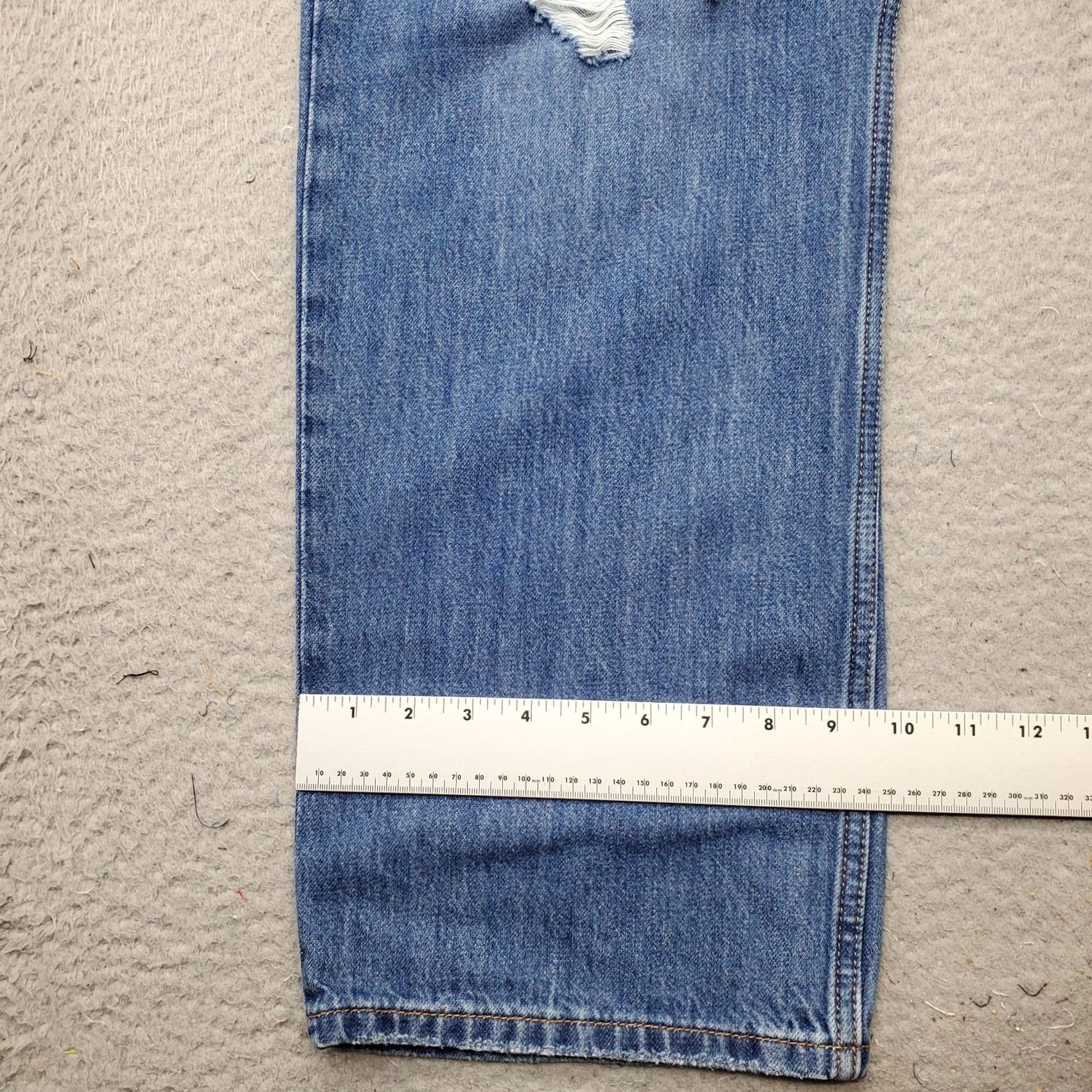 Levi's Levi's Jeans Womens 33 Blue Denim Distressed Whiskered Red Tab Low Pro Straight Shirt Womens Size 33 Blue Denim Distressed 5-Pocket Size 24" / US 00 / IT 34 - 5 Thumbnail