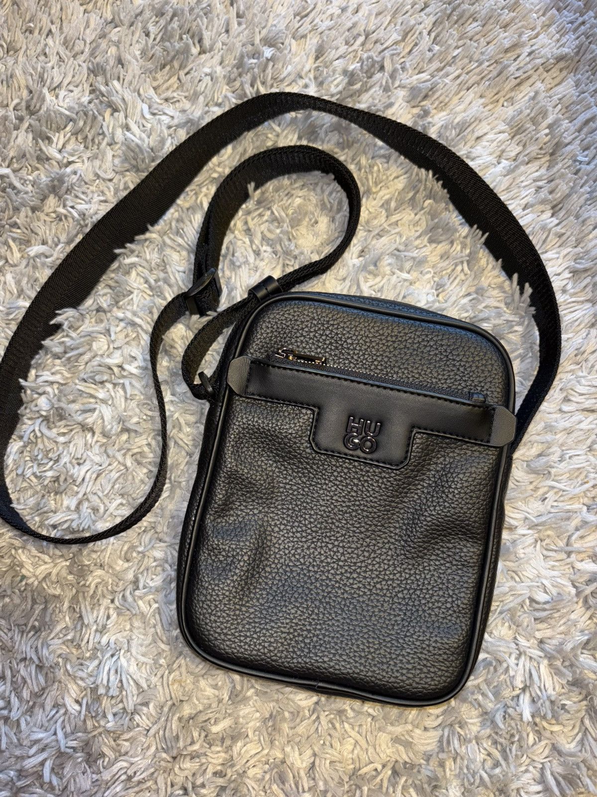 Hugo HUGO Hugo Boss Black Crossbody/Reporter Bag Size ONE SIZE - 1 Thumbnail