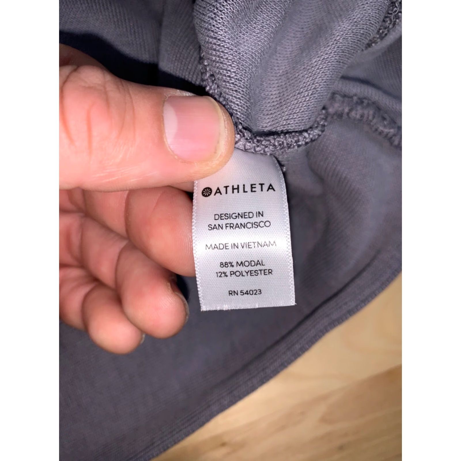 Athleta VINTAGE Athleta Sweatshirt Womens L Gray Modal Serenity Criss Cross Crewneck 10530 Size L / US 10 / IT 46 - 3 Thumbnail