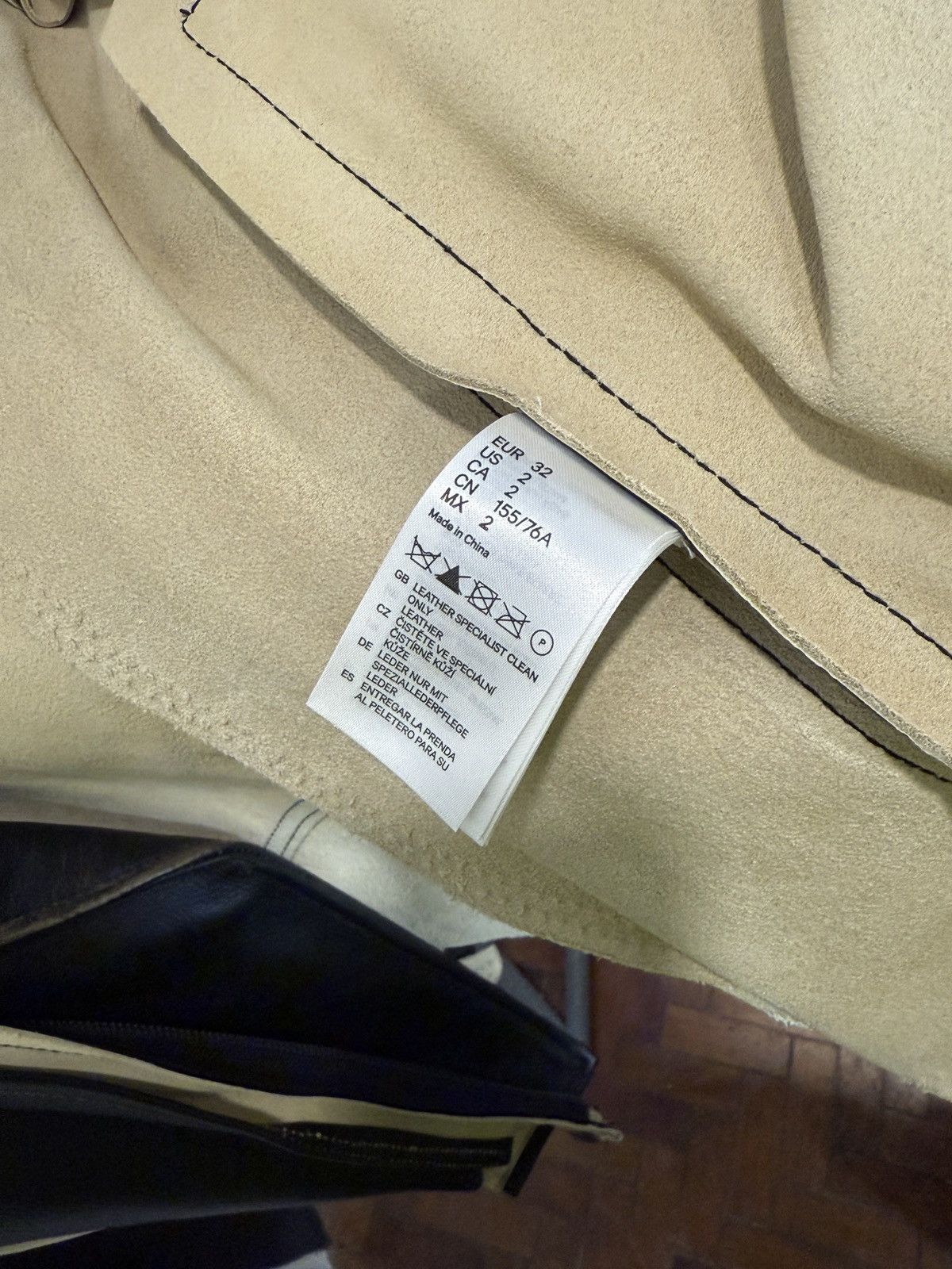 H&M × Maison Margiela Deconstructed Leather Biker Jacket Size XS / US 0-2 / IT 36-38 - 4 Thumbnail