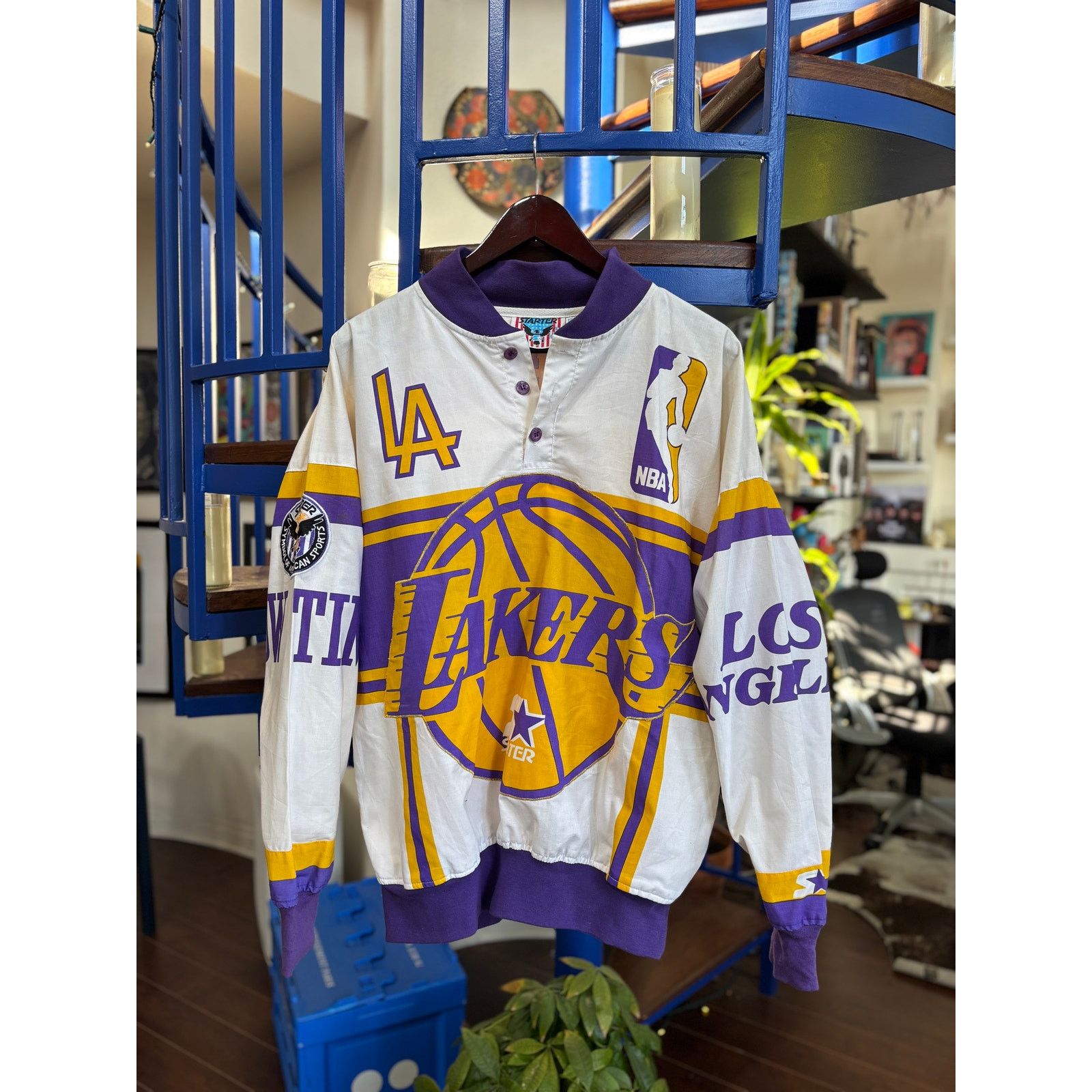Starter Vintage 80s Starter Los Angeles Lakers Pullover Size L Size US L / EU 52-54 / 3 - 1 Thumbnail