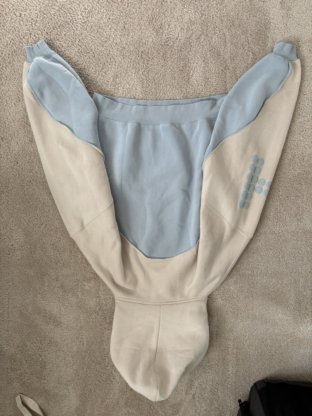 HUNI Design HUNI baby blue hoodie Size US XL / EU 56 / 4 - 2 Thumbnail