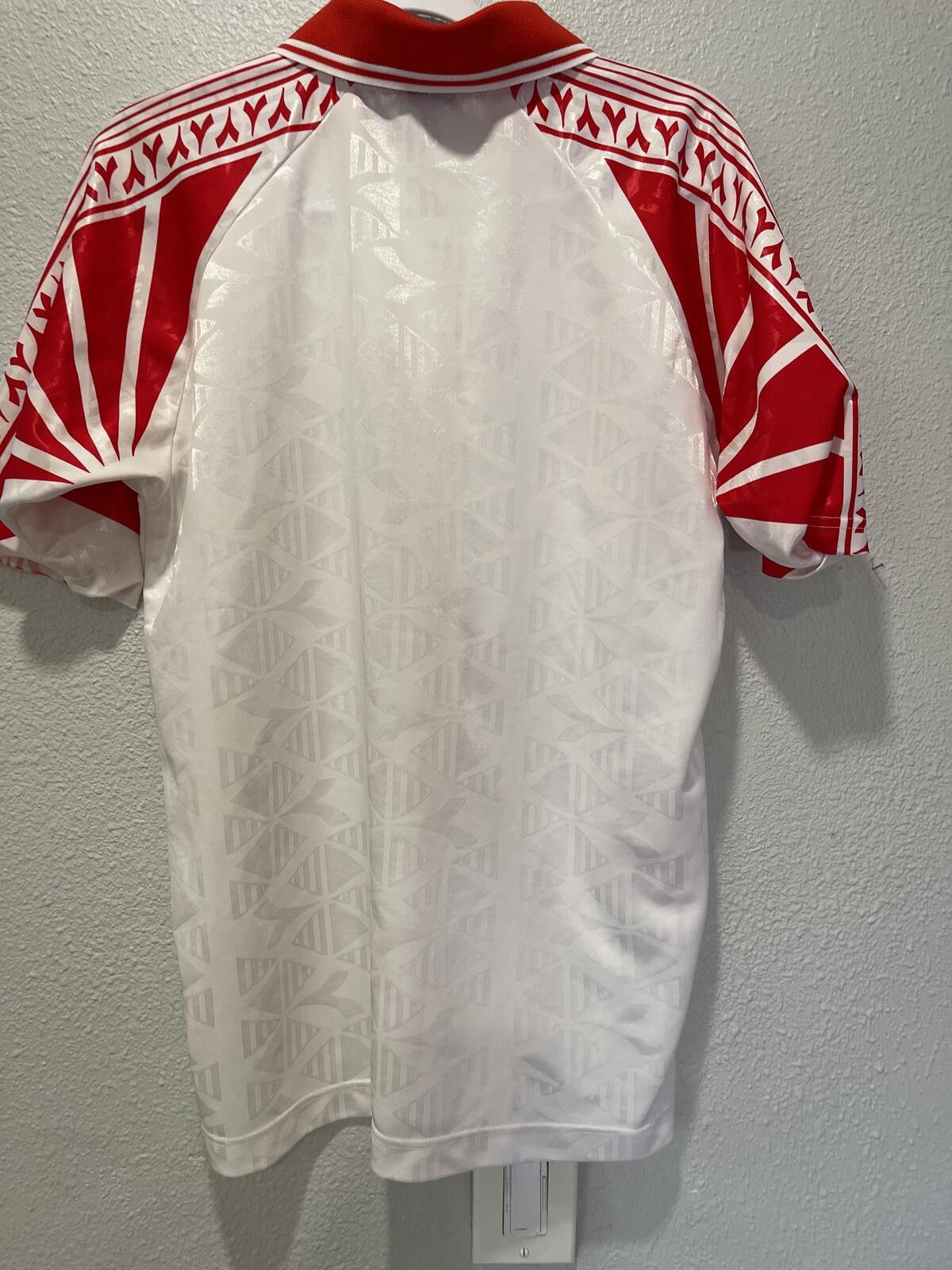 Diadora Vintage Diadora White and Red Polo Shirt Size L Size US L / EU 52-54 / 3 - 2 Thumbnail