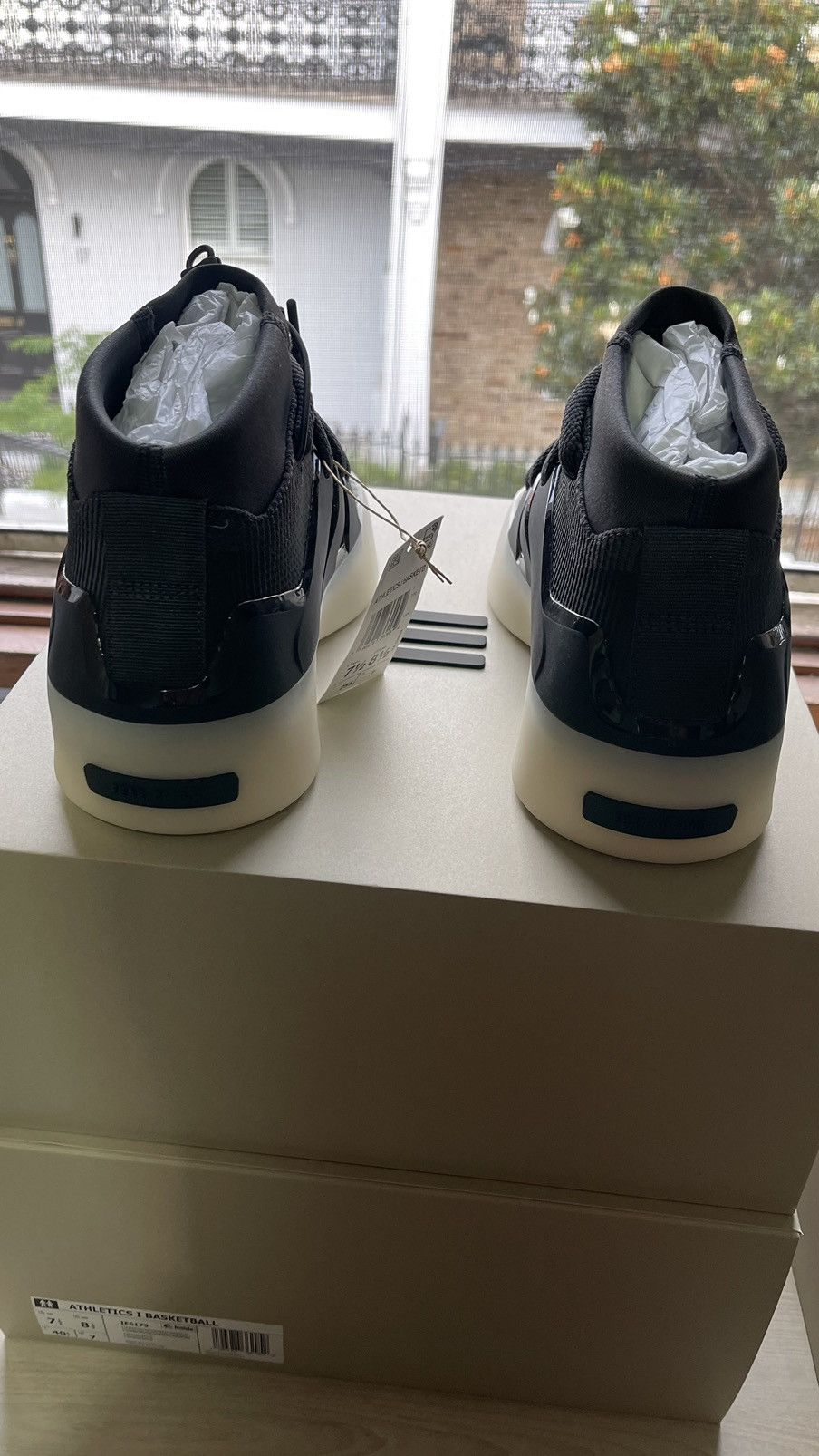 Adidas × Fear of God Fear of God Athletics Basketball 1 Black/Sesame Size US7.5M Size US 7.5 / EU 40-41 - 5 Thumbnail