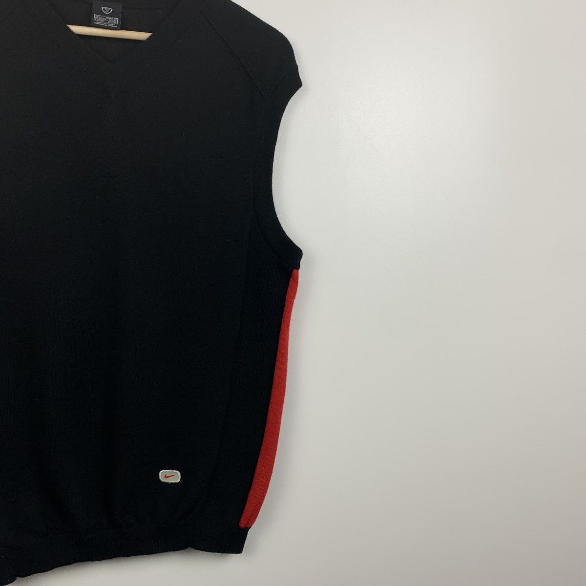 Nike Vintage Nike Golf Swoosh Gilet Vest Men's Size L Tank Top Size US L / EU 52-54 / 3 - 5 Thumbnail
