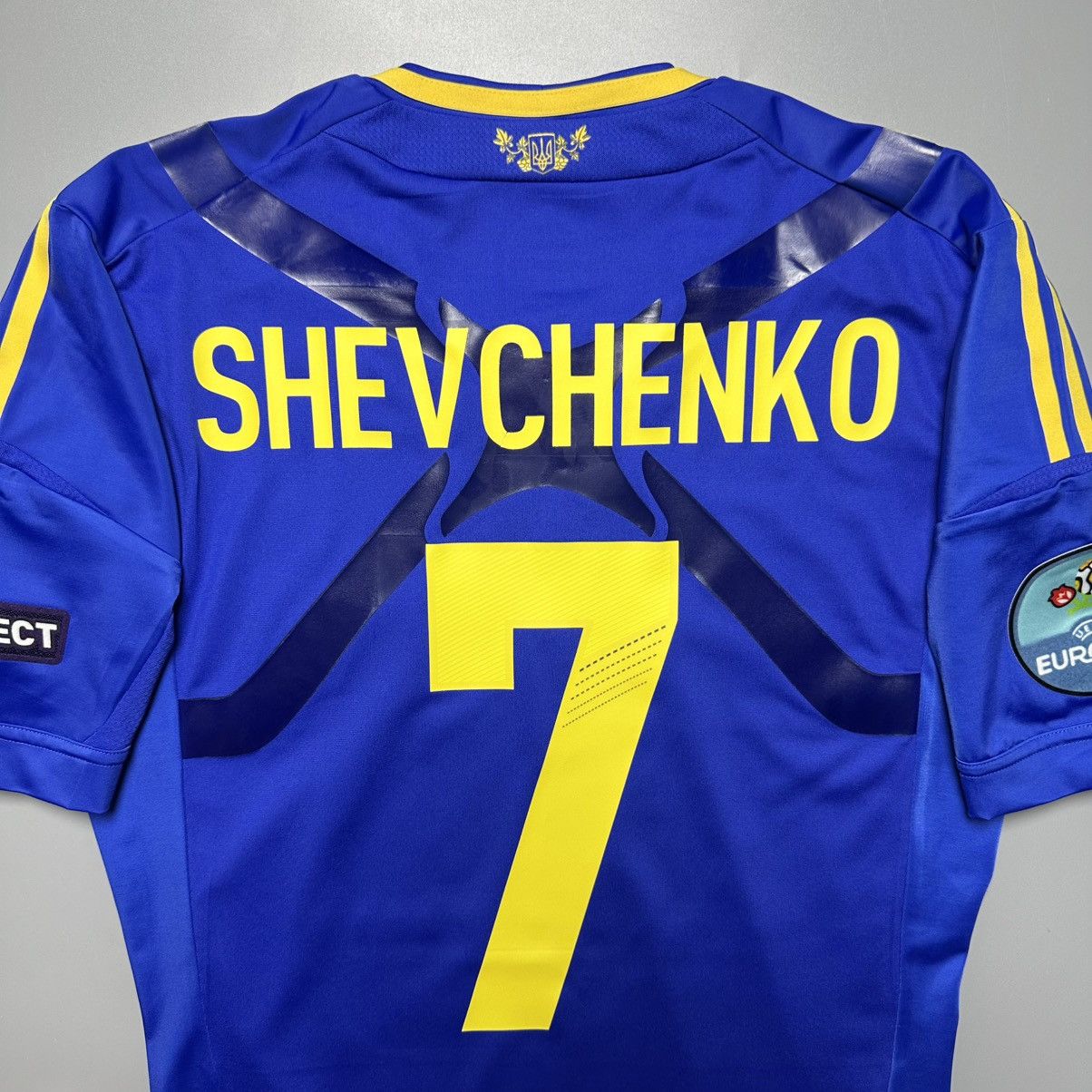 Adidas UKRAINE ADIDAS TECHFIT 2012 EURO SOCCER JERSEY #7 SHEVCHENKO Size US L / EU 52-54 / 3 - 14 Thumbnail
