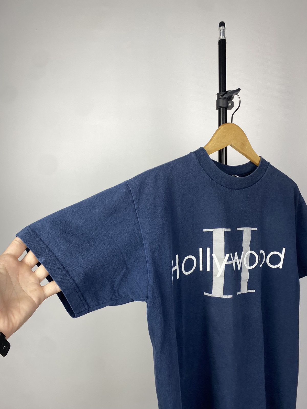 Vintage Vintage Hollywood USA Big logo Vintage T-Shirt Size US S / EU 44-46 / 1 - 6 Thumbnail