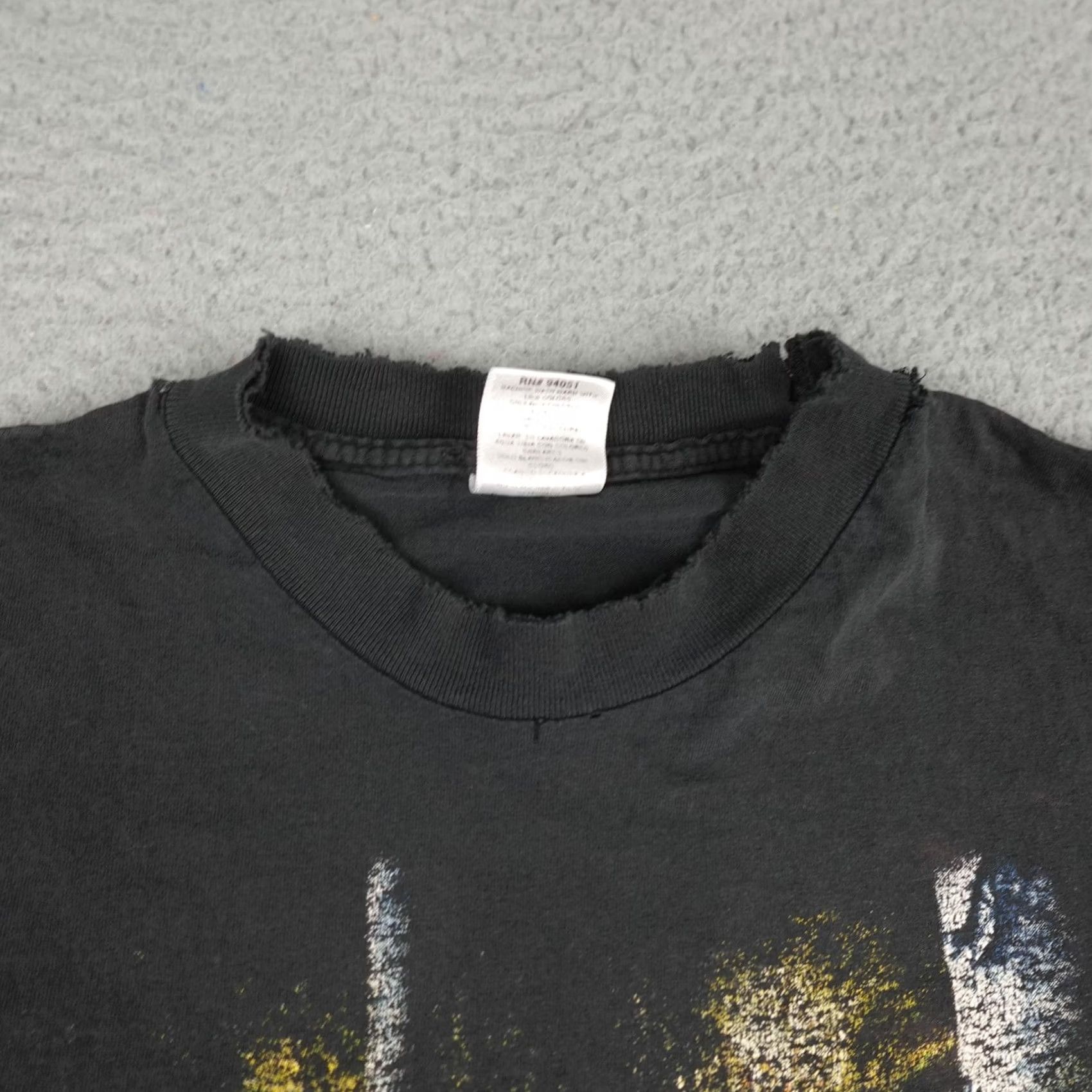 Vintage VINTAGE Wolf Shirt XL Black Graphic Wildlife Nature Distressed Short Sleeve Mens Size US XL / EU 56 / 4 - 5 Thumbnail