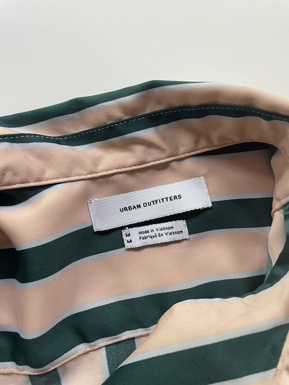Vintage 💥💥 Green/Pink Short Sleeve Button-Up Size US M / EU 48-50 / 2 - 3 Thumbnail