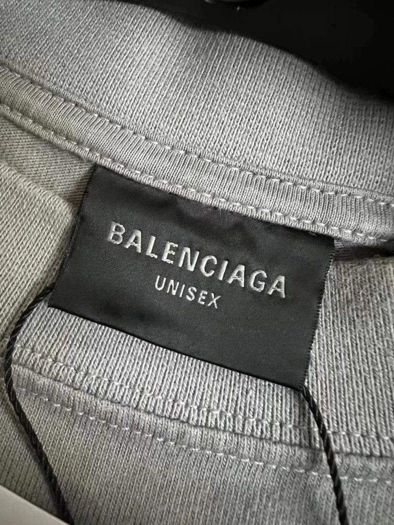 Balenciaga Balenciaga Full logo long sleeve Size US S / EU 44-46 / 1 - 3 Thumbnail