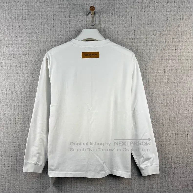 Louis Vuitton Louis Vuitton Embossed logo round neck long sleeve Size US M / EU 48-50 / 2 - 3 Thumbnail
