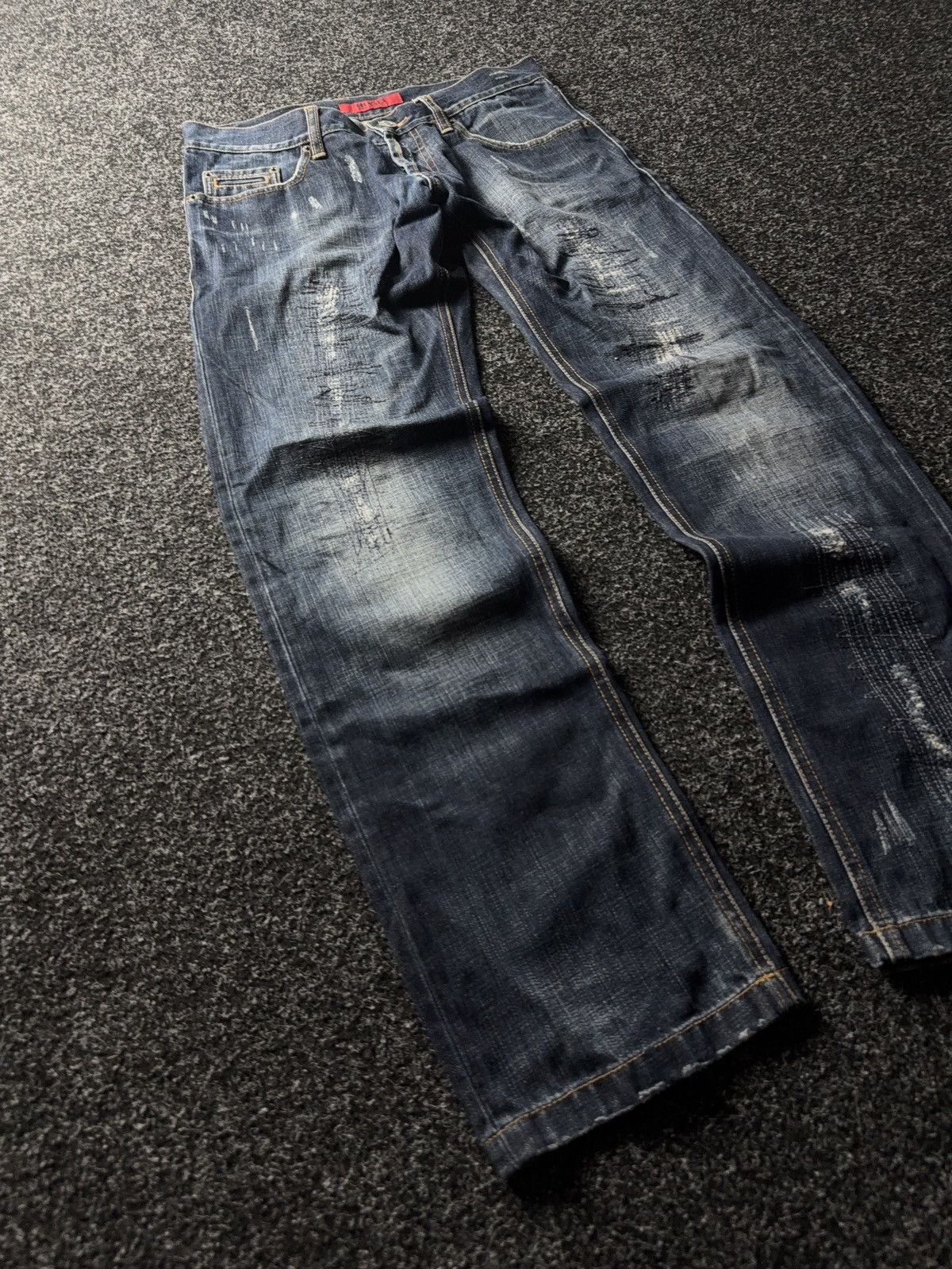 Designer × Hugo Boss HUGO Boss Distressed Straight Jeans W32 L32 Italy Size US 32 / EU 48 - 2 Thumbnail