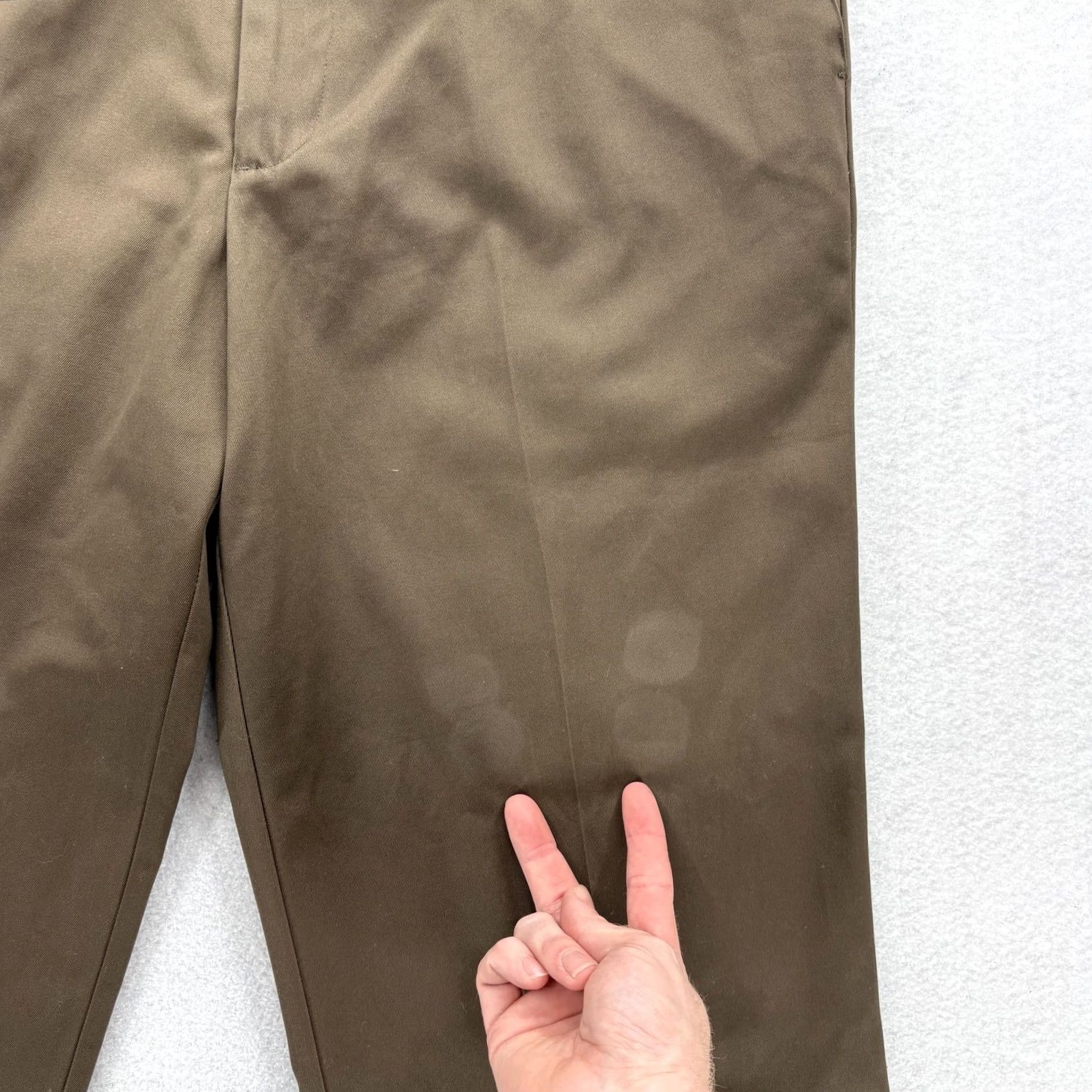 Dockers Dockers Signature Khaki Pants Mens 38x32 Brown Straight Fit NWT Easy Care Wrinkle Resistant Pockets Flat Front Zip Slim? (Note: cannot add words) Size US 38 / EU 54 - 4 Thumbnail