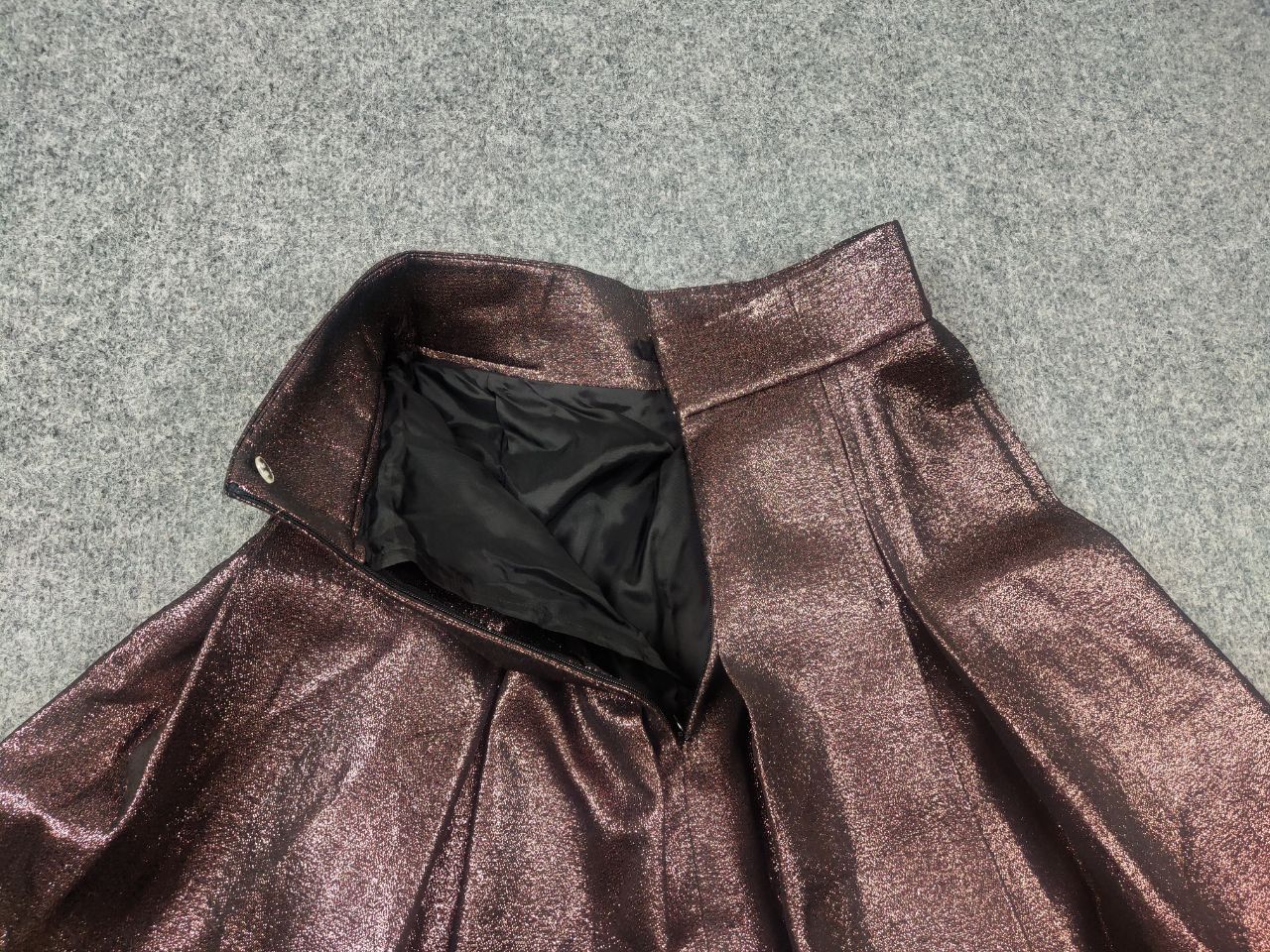 Akris Akris Punto Pleated Bronze Iridescent Lamé Bell Skirt Knee Size 27" / US 4 / IT 40 - 8 Thumbnail