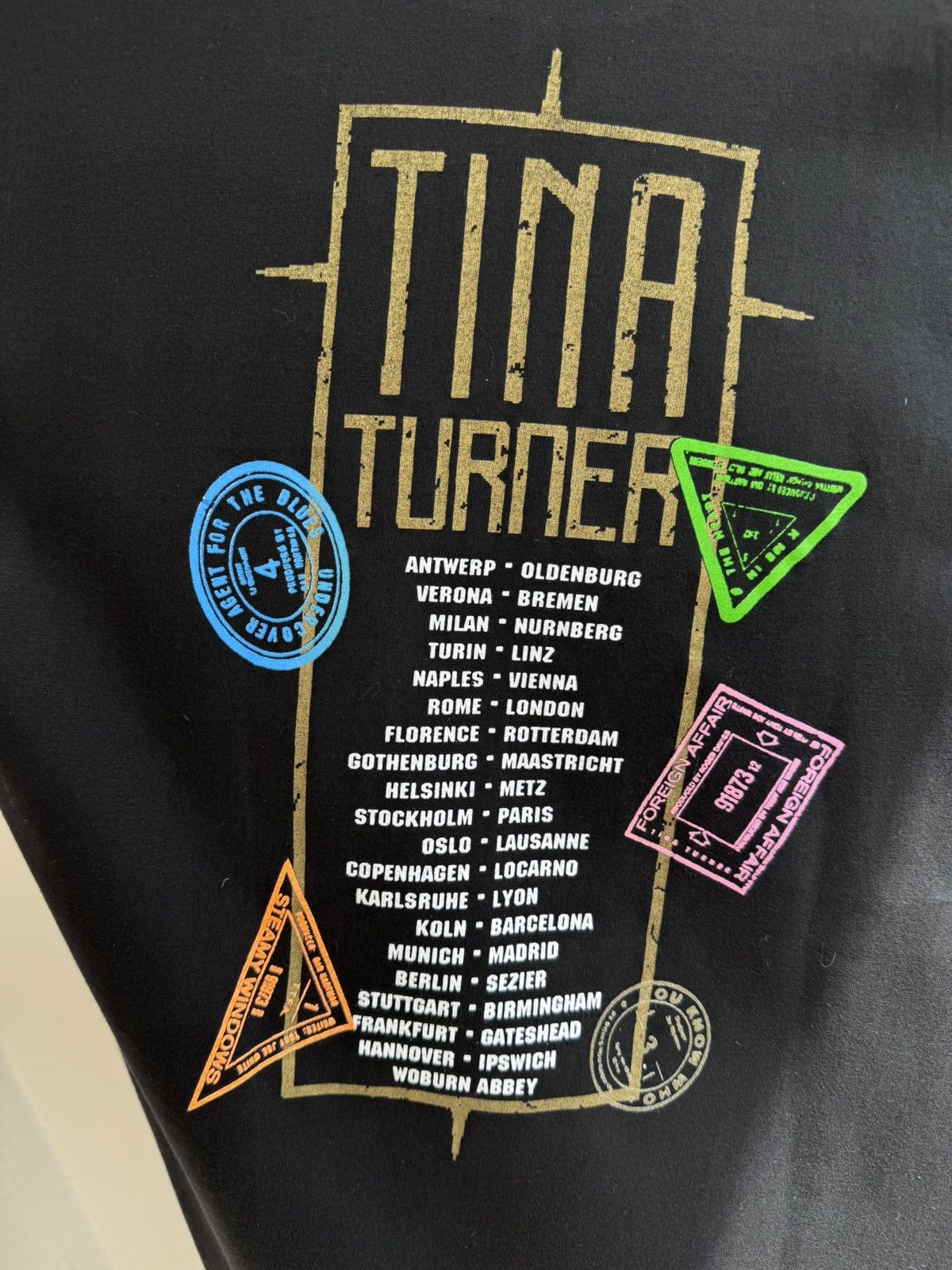 Band Tees Vintage 90s Tina Turner Foreign Affair Black T-shirt Tee Size US L / EU 52-54 / 3 - 15 Thumbnail
