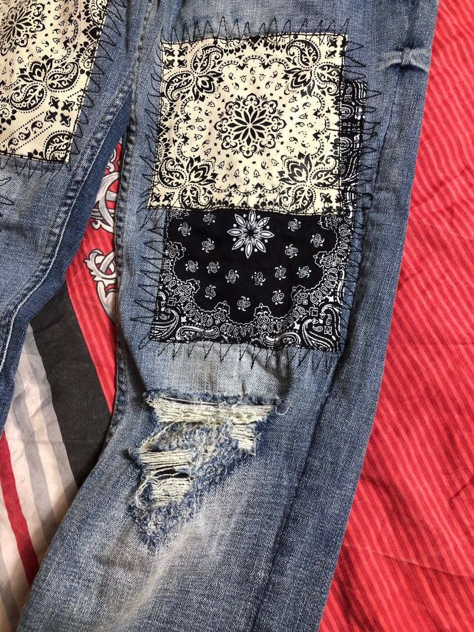 Japanese Brand Dirty Painted Distressed Thrashed Faded Baggy Jeans Y2K Size US 30 / EU 46 - 10 Thumbnail