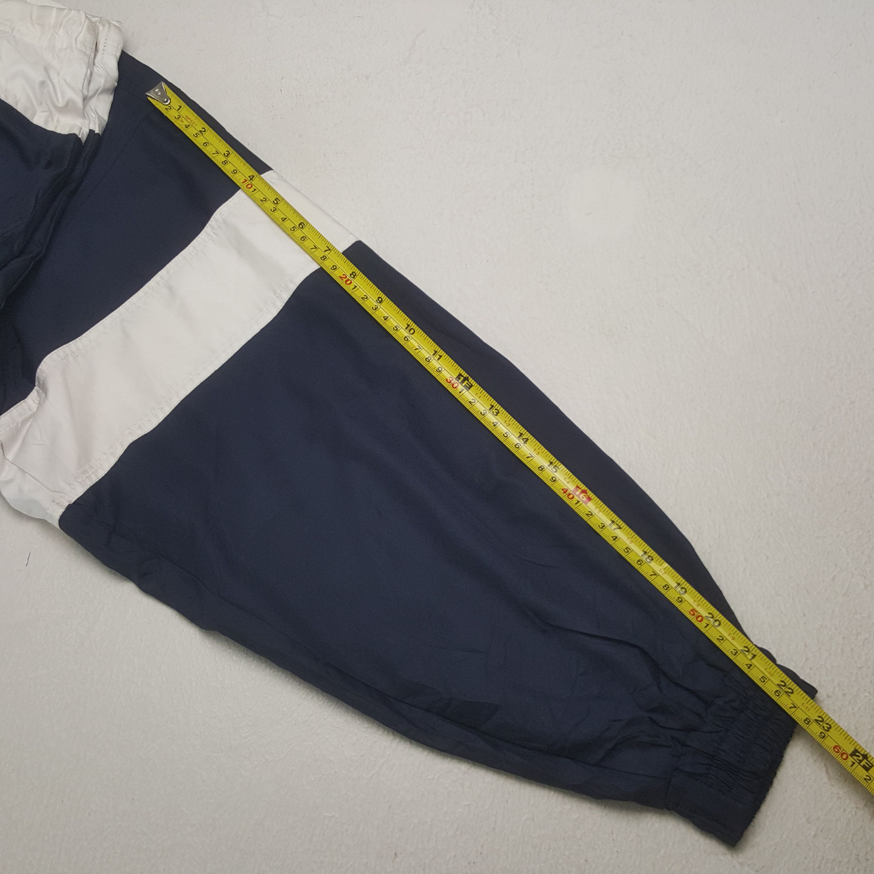 Sergio Tacchini Vintage Sergio Tacchini Windbreaker Jacket Size US L / EU 52-54 / 3 - 7 Thumbnail