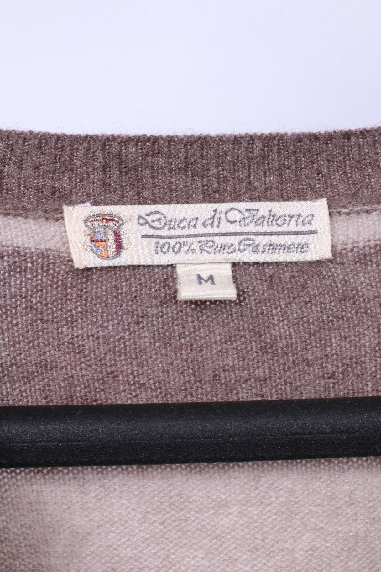 Vintage Duca Di Valtorta Womens M (S) Jumper 100% Cashmere 10472 Size S / US 4 / IT 40 - 3 Thumbnail