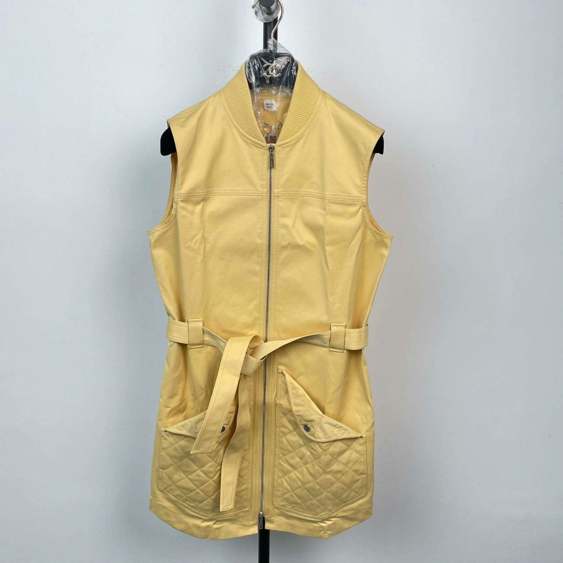 Hermes Hermes Yellow Dress M Women Size M / US 6-8 / IT 42-44 - 1 Thumbnail