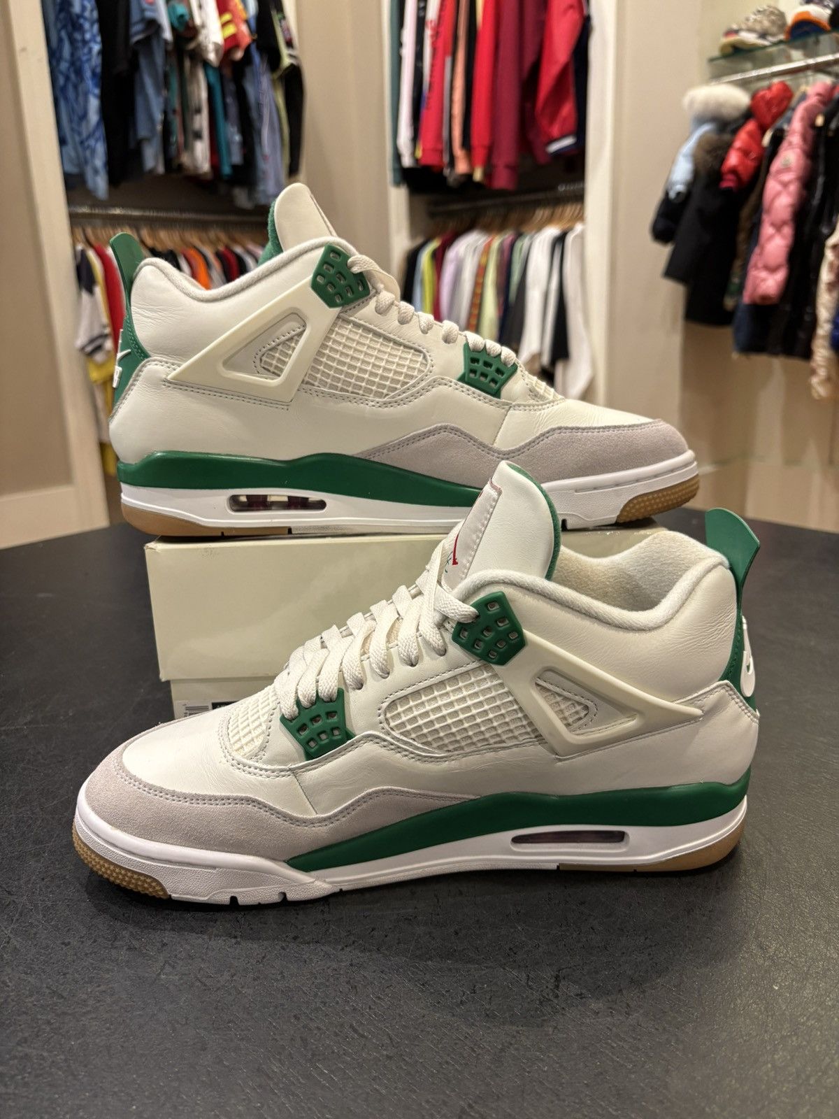 Jordan Brand Jordan 4 Retro SB ‘Green’ Size US 11 / EU 44 - 2 Thumbnail