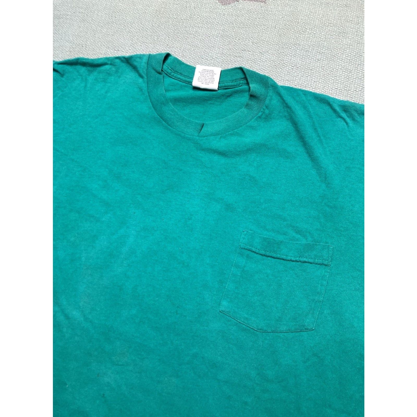 Lee VINTAGE 90s Lee T-Shirt Pocket Heavyweight Cotton USA Made XXL Blue/Teal Men's T-Shirt Size US XXL / EU 58 / 5 - 5 Thumbnail