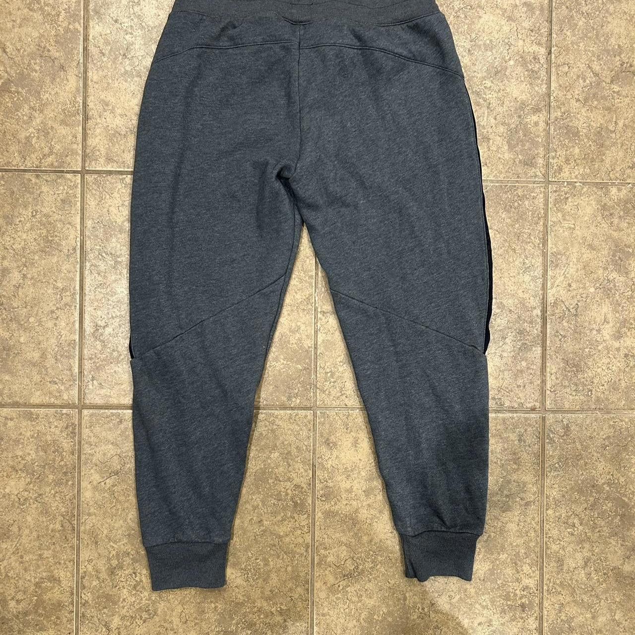 Under Armour Under Armour Women's Grey Joggers-tracksuit Size 32" / US 10 / IT 46 - 3 Thumbnail