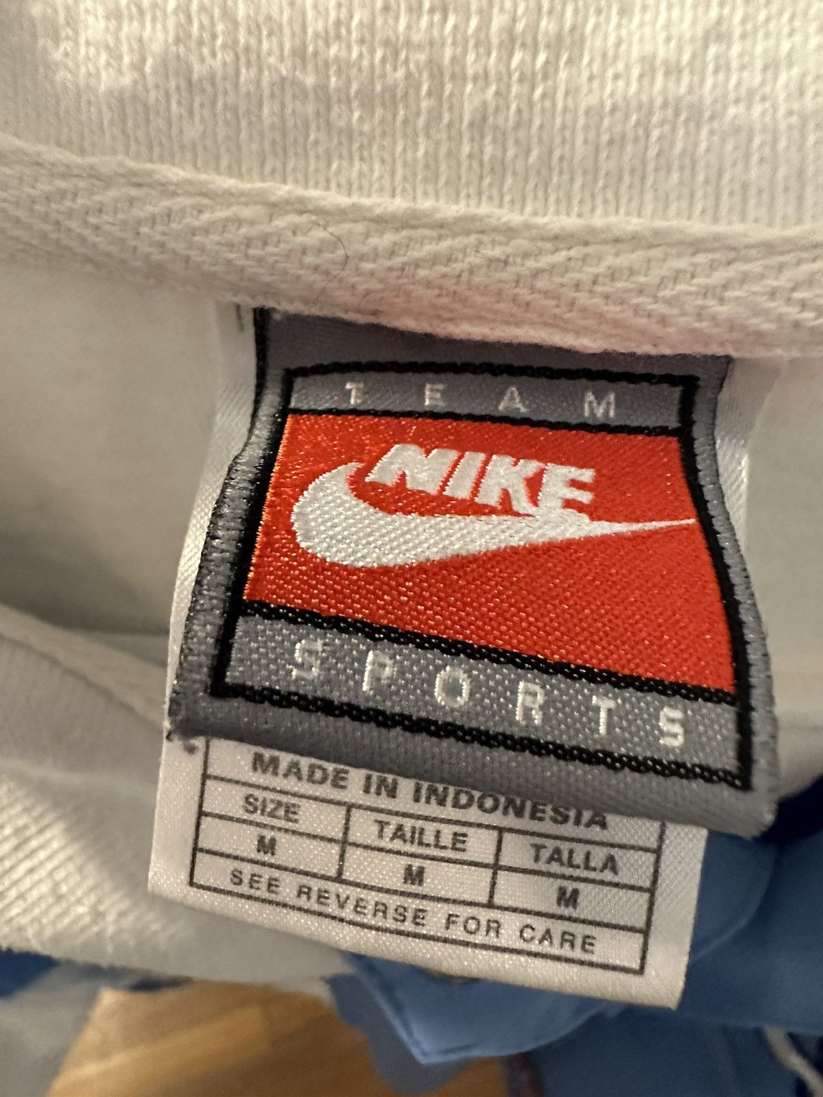 Nike Vintage UNC Nike Shooting Shirt Size US M / EU 48-50 / 2 - 9 Thumbnail