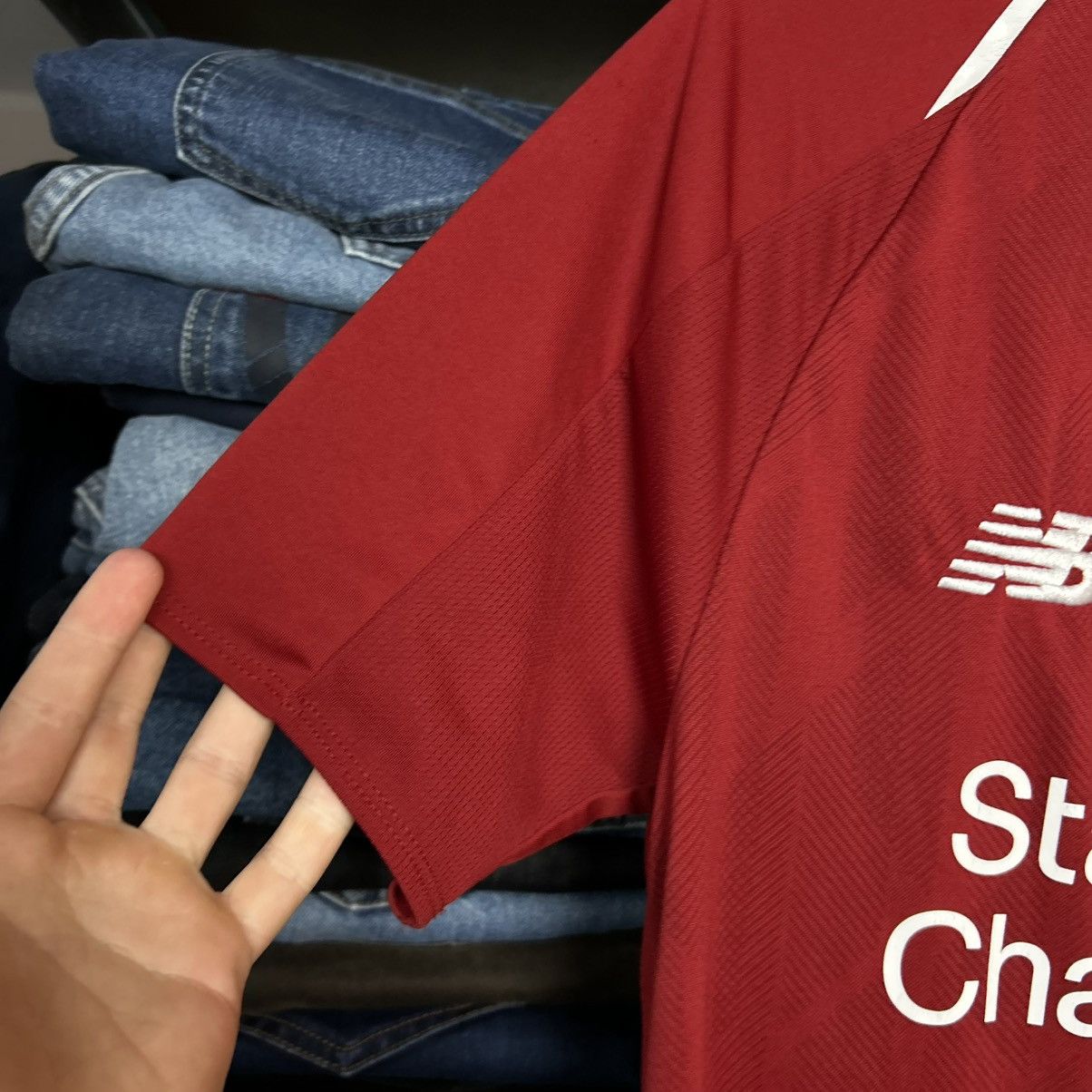 New Balance Mens New Balance Liverpool home Soccer jersey size S Size US S / EU 44-46 / 1 - 5 Thumbnail