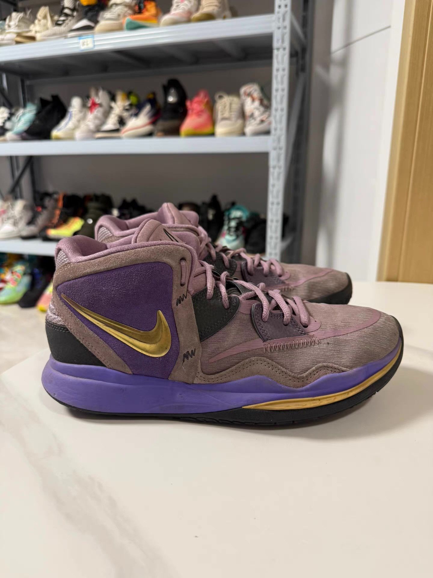 Nike Nike Kyrie Infinity, shock absorption Q10 Size US 8.5 / EU 41-42 - 1 Thumbnail