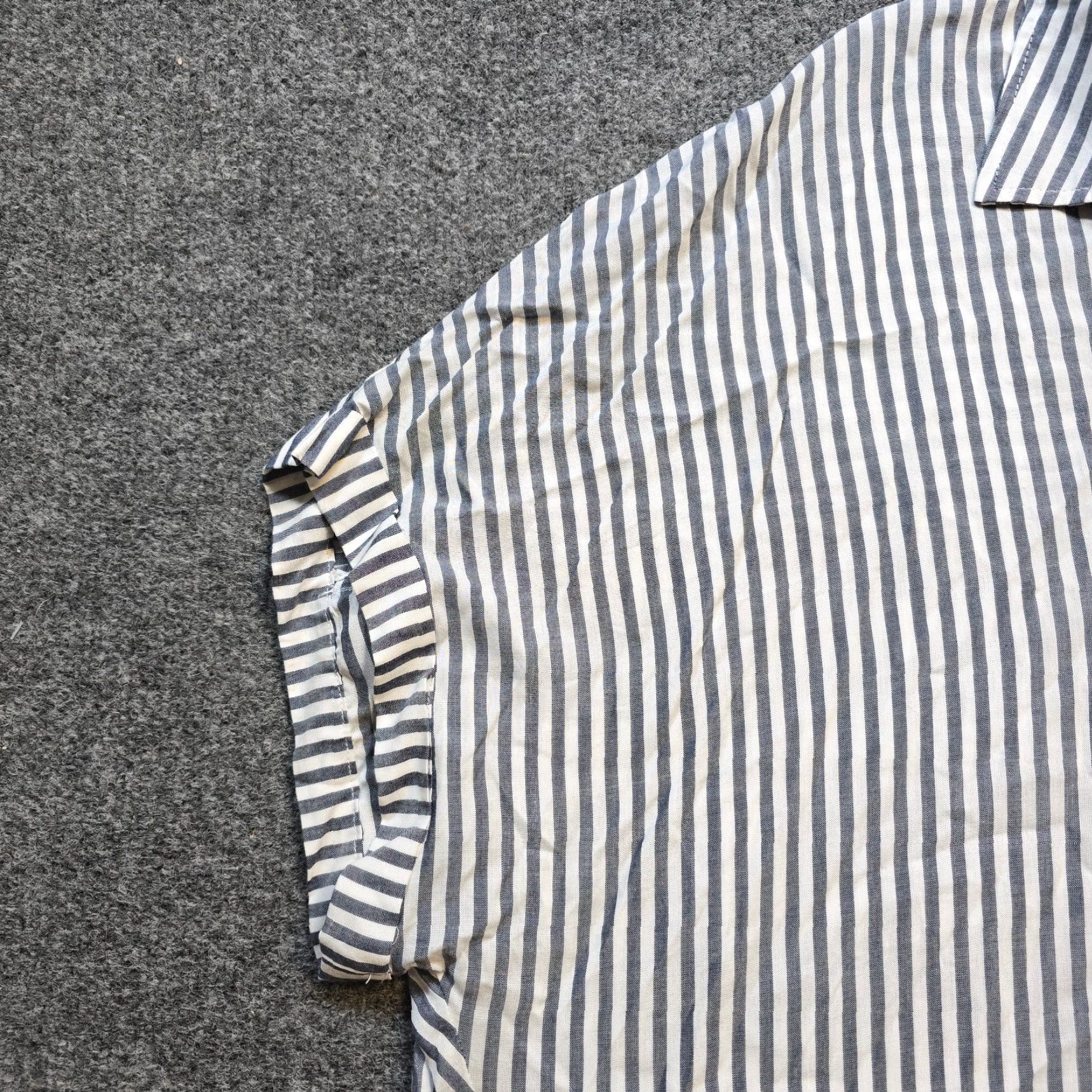 Vintage Jane & Delancey Shirt Women 2X Blue White Striped V Neck Boxy Casual Beachy Size XXL / US 16-18 / IT 52-54 - 4 Thumbnail