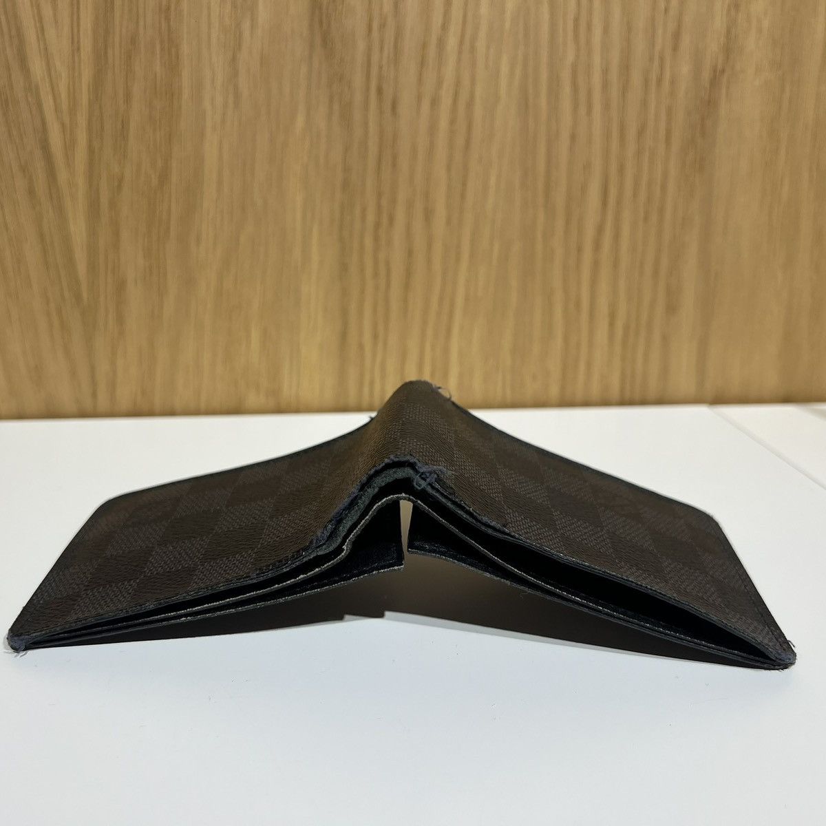 Louis Vuitton 🔹Louis Vuitton Damier Leather Wallet Size ONE SIZE - 3 Thumbnail