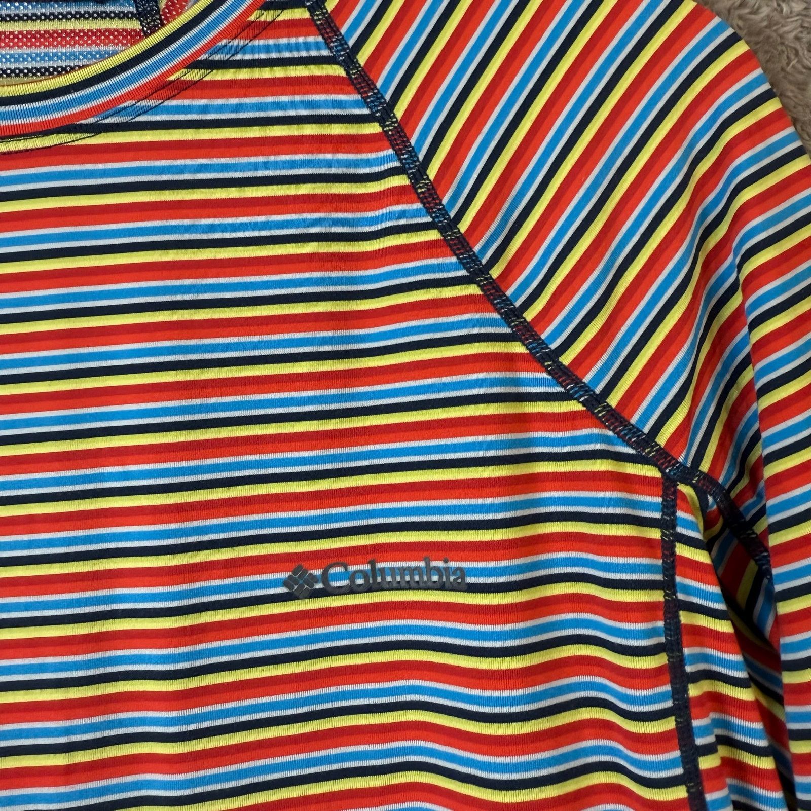 Columbia Columbia Men's Baselayer Long Sleeve Top Shirt Red Stripe L Size US L / EU 52-54 / 3 - 4 Thumbnail
