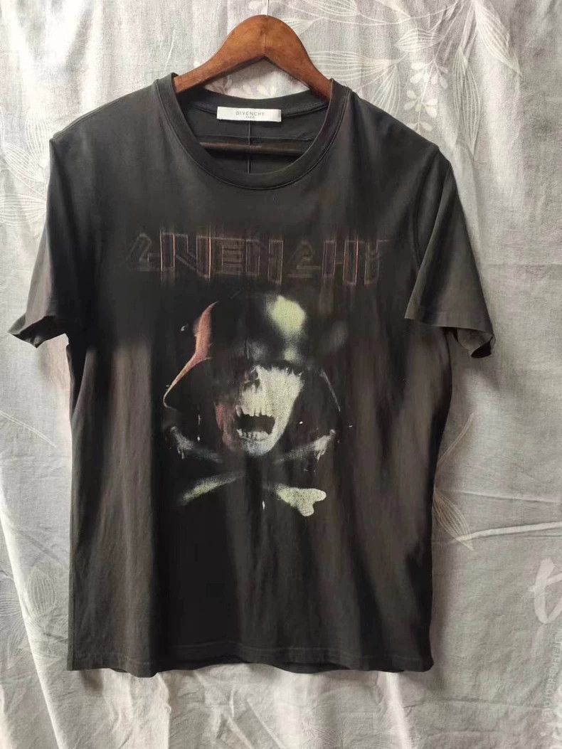 Givenchy Givenchy Letter logo knitwear, free shipping via SF Expres Size US XL / EU 56 / 4 - 2 Thumbnail