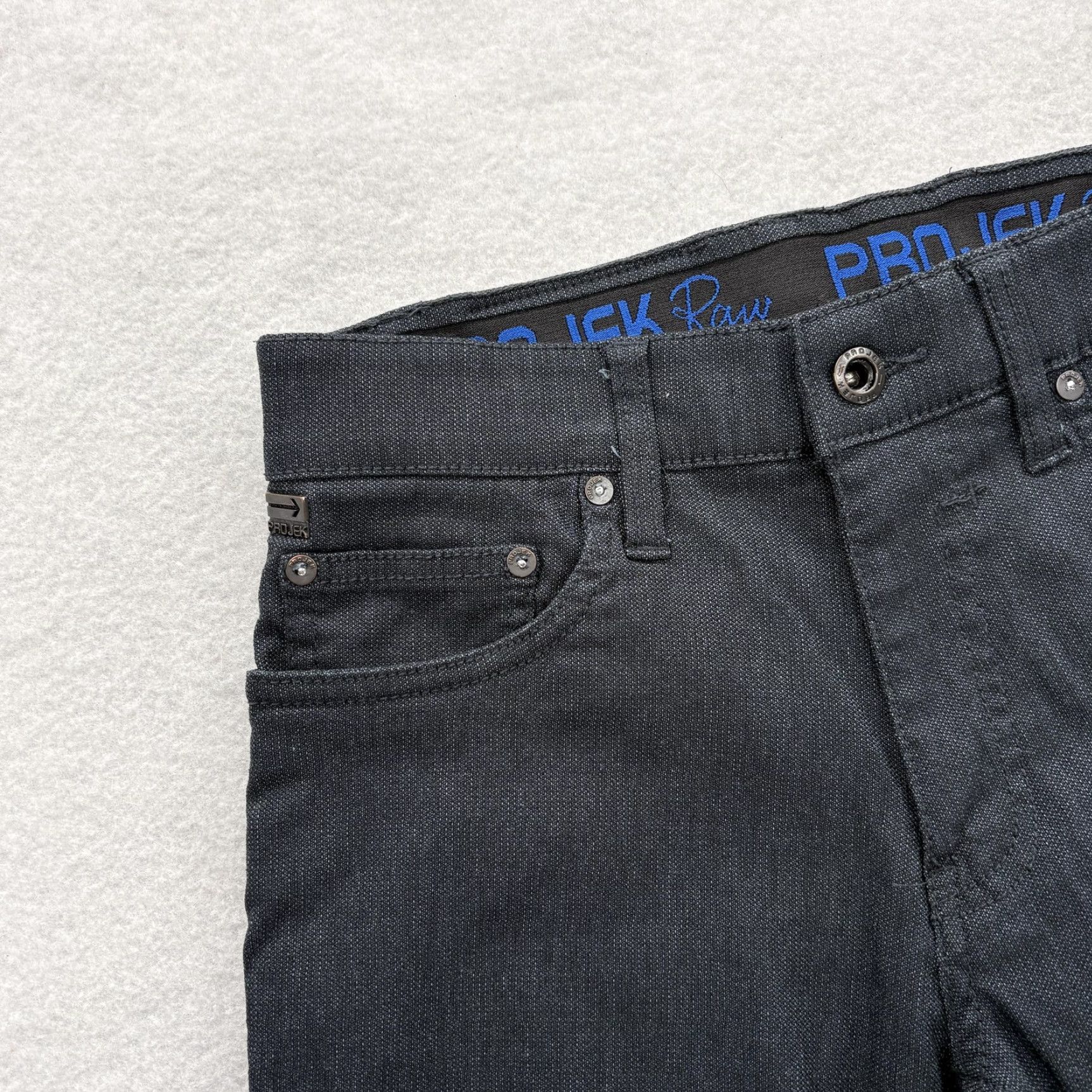 Vintage PROJEK Raw ACTI FLEX Pants Slim 5-Pocket Men 30x32 Black Chino Material Rayon Nylon Spandex Skinny Front Zip Logo Comfort Pockets Casual Vintage No Size US 30 / EU 46 - 3 Thumbnail