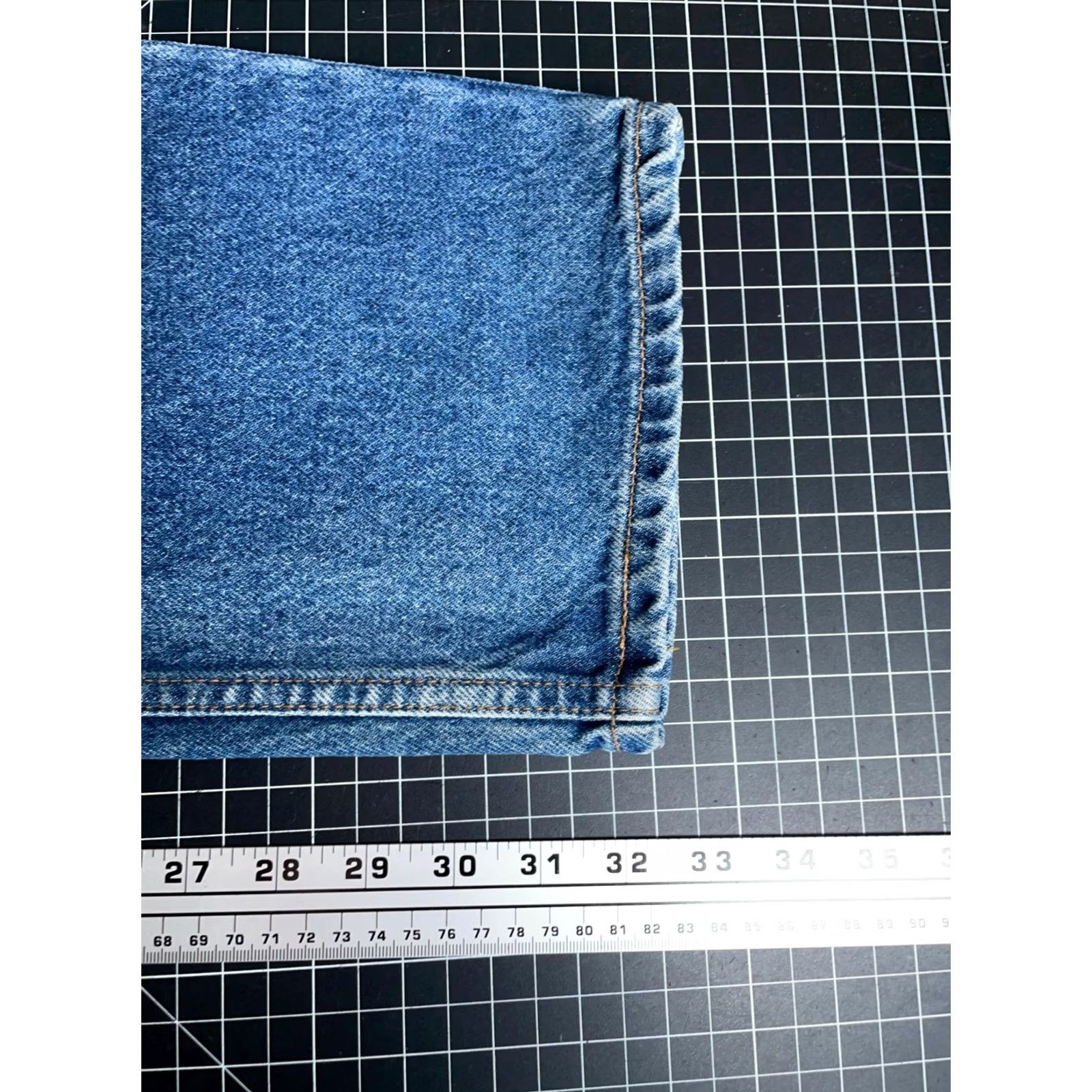 Levi's VINTAGE Levi's Jeans Loose Fit 34 x 32 Blue Denim Brown Tab 90s VTG Mens Straight Baggy 1999 Size US 34 / EU 50 - 7 Thumbnail