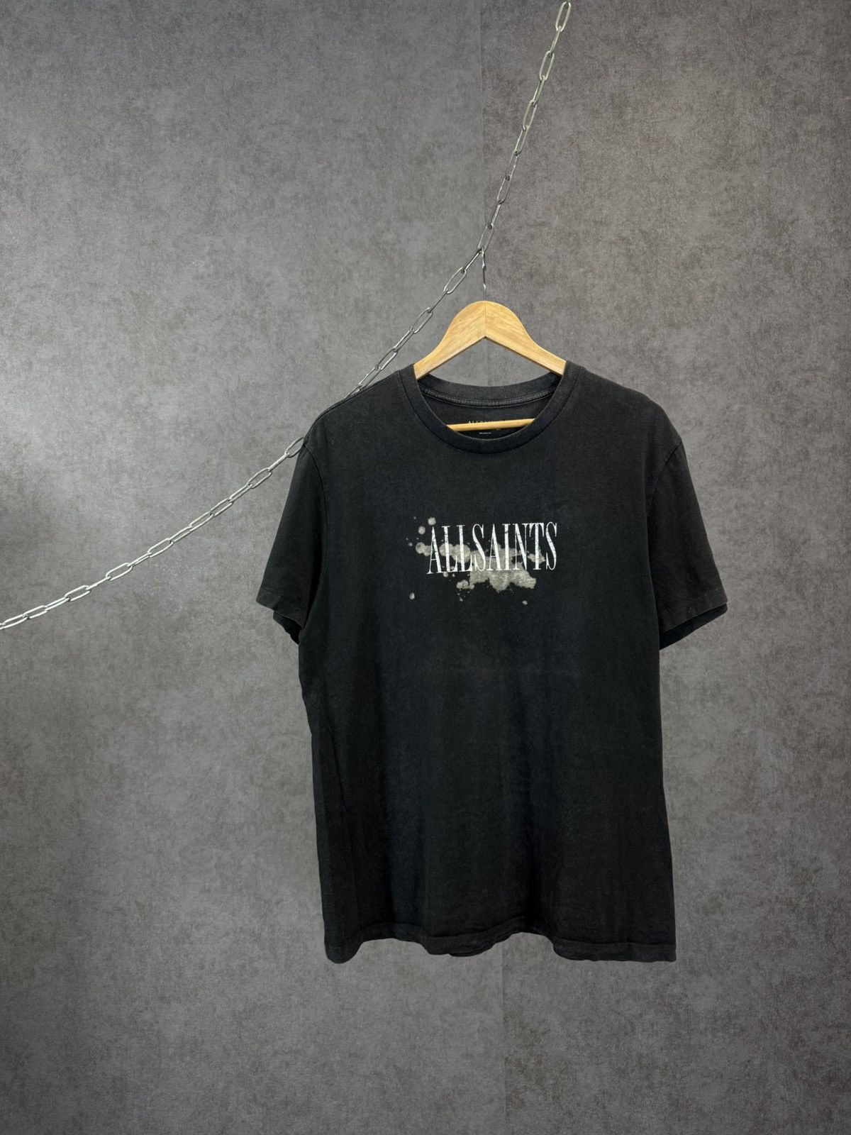 Allsaints Allsaints designer big center logo tee Size US S / EU 44-46 / 1 - 1 Thumbnail