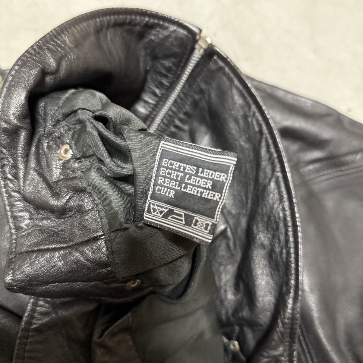 Japanese Brand Vintage womans shoulder zip up opium leather jacket Size S / US 4 / IT 40 - 9 Thumbnail