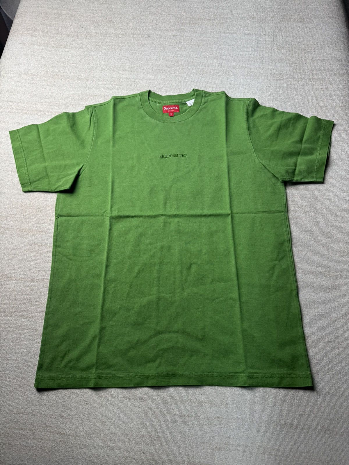 Supreme Over-dyed Embroidered logo tee Size US M / EU 48-50 / 2 - 1 Thumbnail