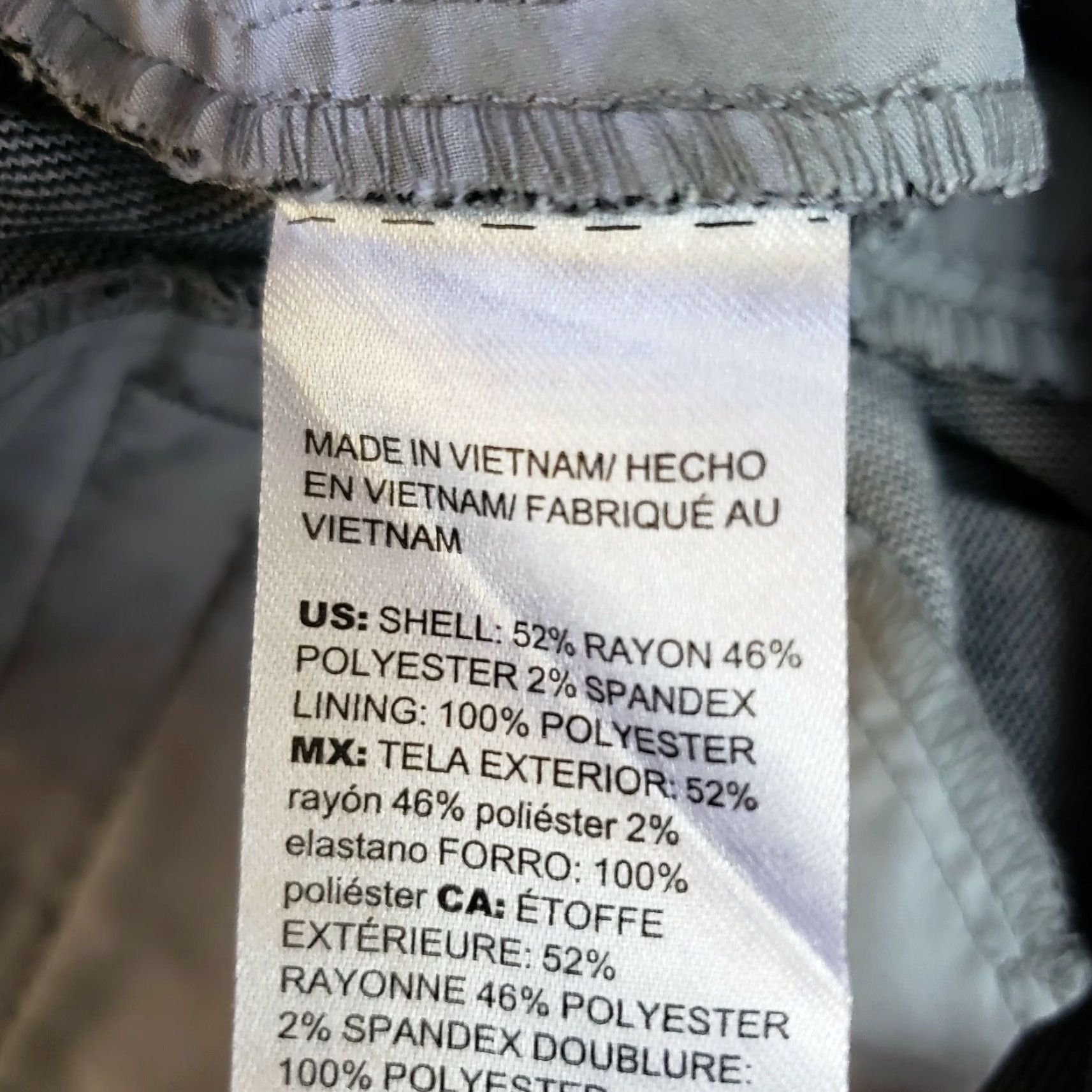 Vintage Chico's Womens Cropped Pants Gray Mid Rise Pull On Rayon Blend 6 Inseam 25.5 in Womens Pants Crop Size 28" / US 6 / IT 42 - 7 Thumbnail