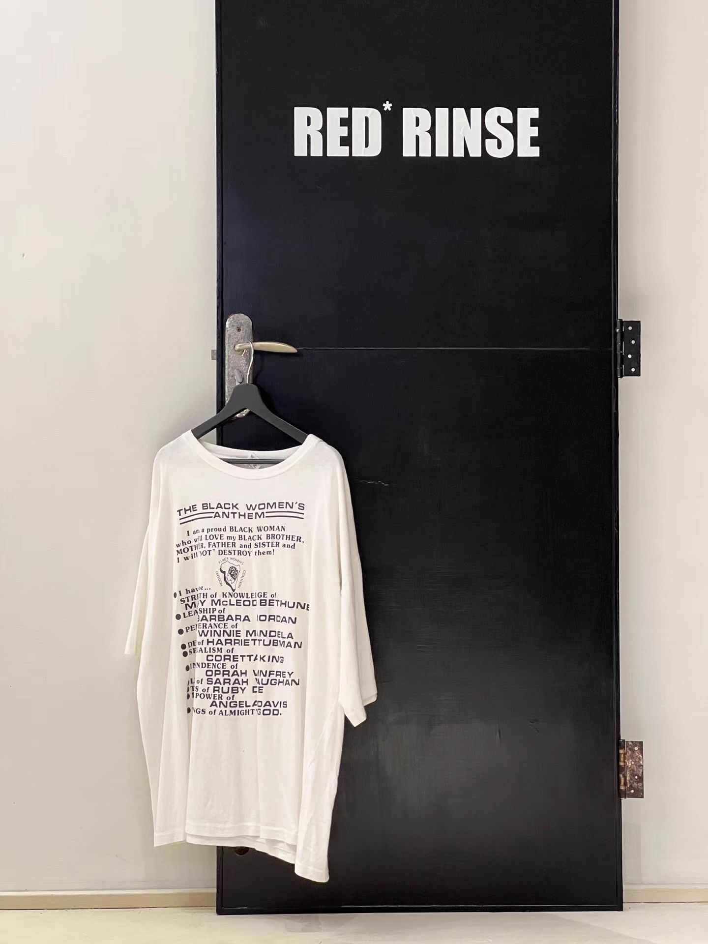 Balenciaga Vintage Slogan Short Sleeve T‑shirt Q13 Size US XL / EU 56 / 4 - 4 Thumbnail