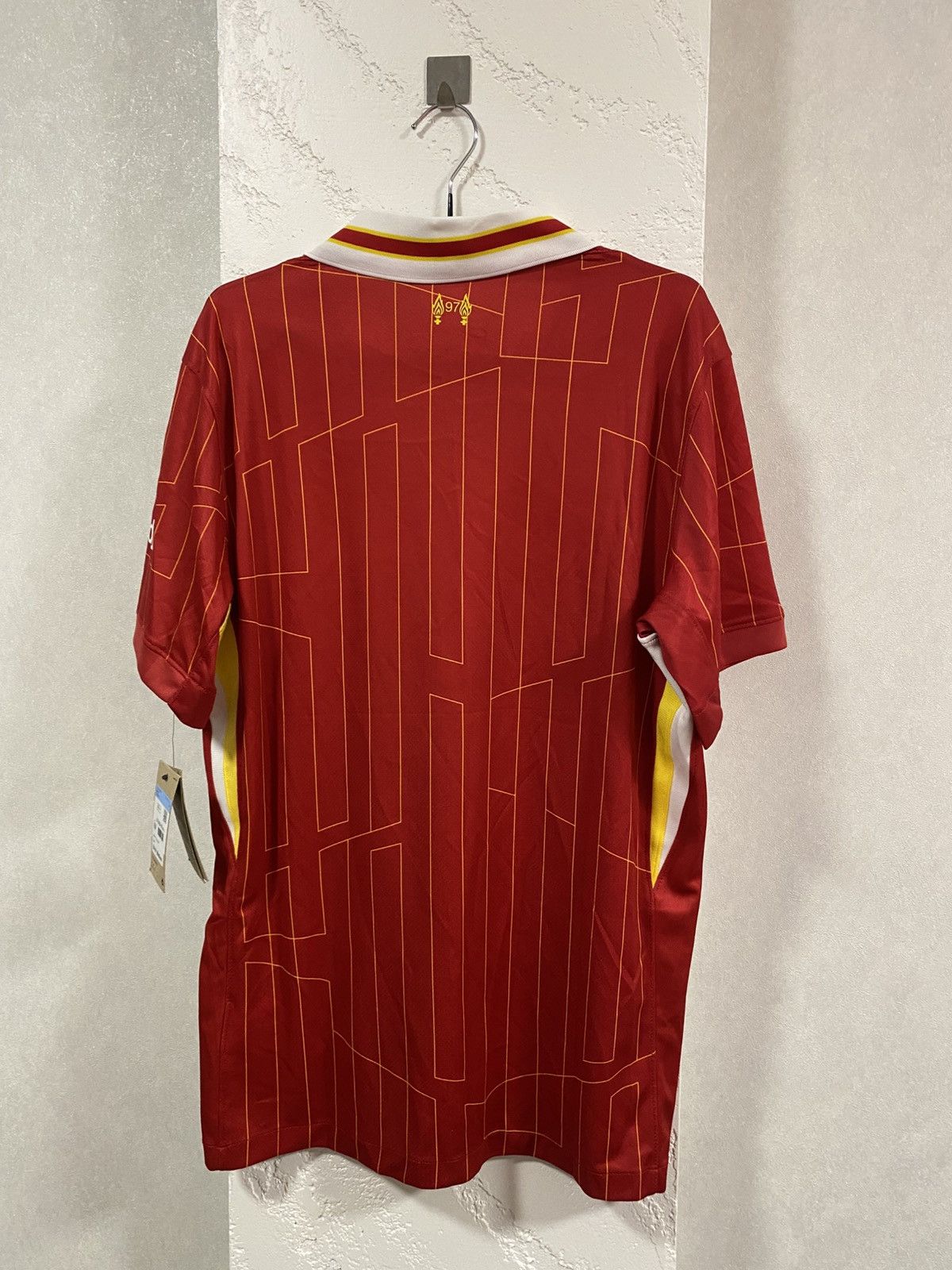 Nike Nike Liverpool FC 2024/25 Soccer Jersey Size: M Size US M / EU 48-50 / 2 - 12 Thumbnail