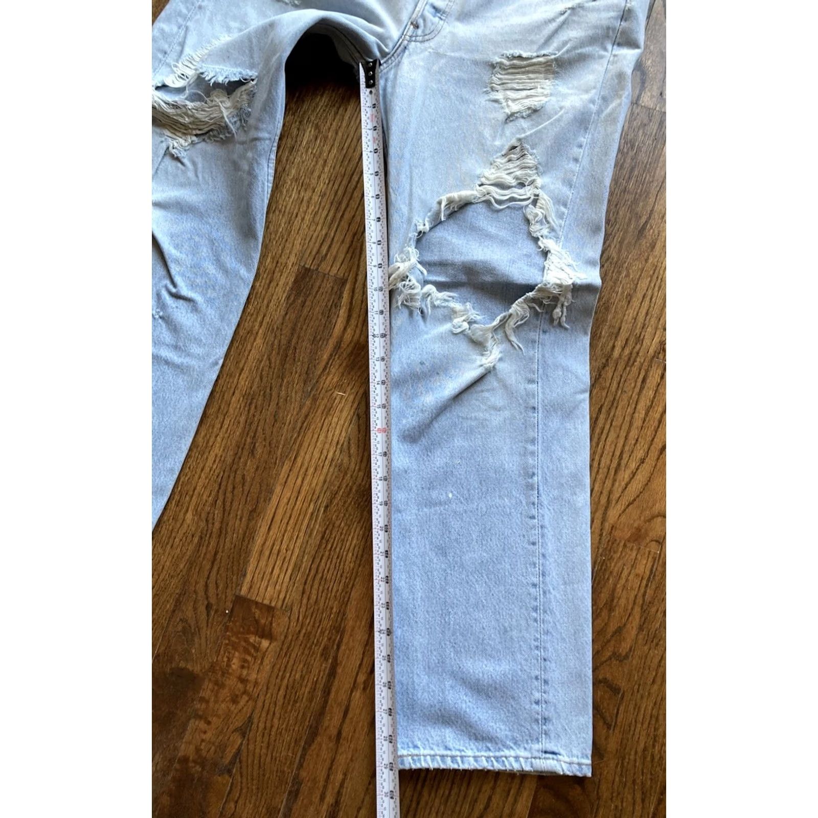 Levi's VTG Levis 501 Jeans Mens 32x29 Made in USA Blue Light Wash Thrashed Distressed Size US 34 / EU 50 - 5 Thumbnail