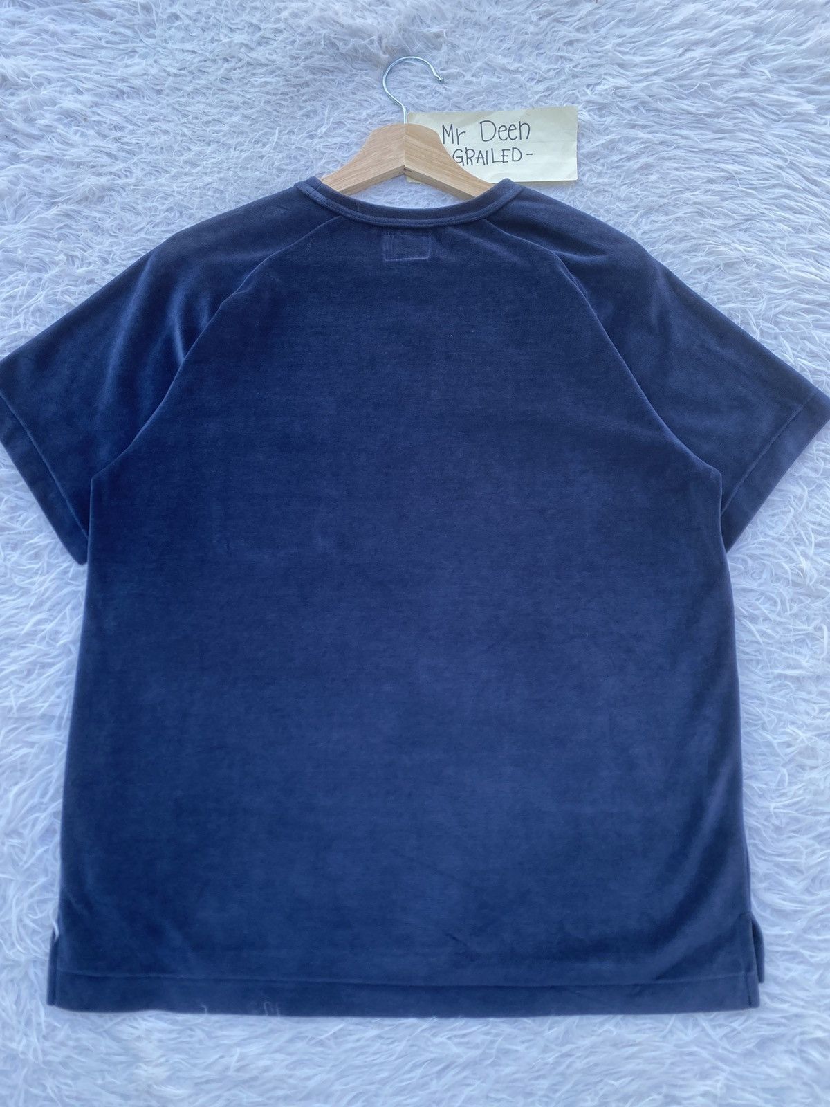 Needles Rare Vintage Needles Velvet Pocket Tshirt Size US M / EU 48-50 / 2 - 17 Thumbnail